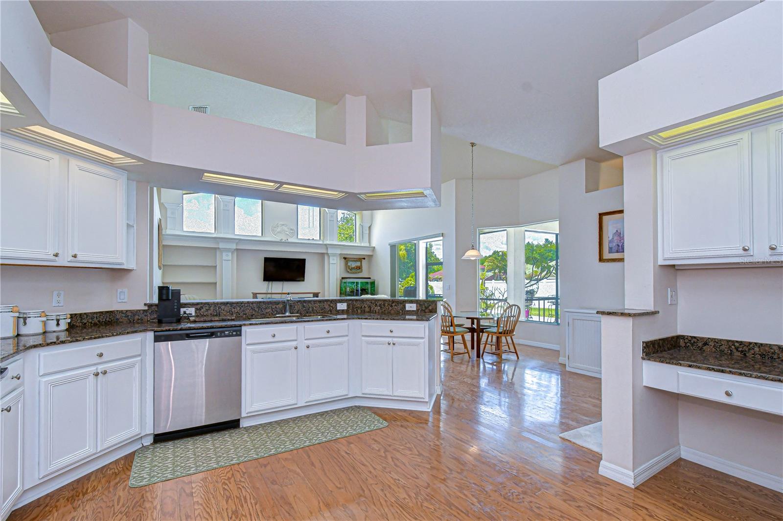 2833 MOSSY TIMBER TRL, VALRICO, FL, 33596