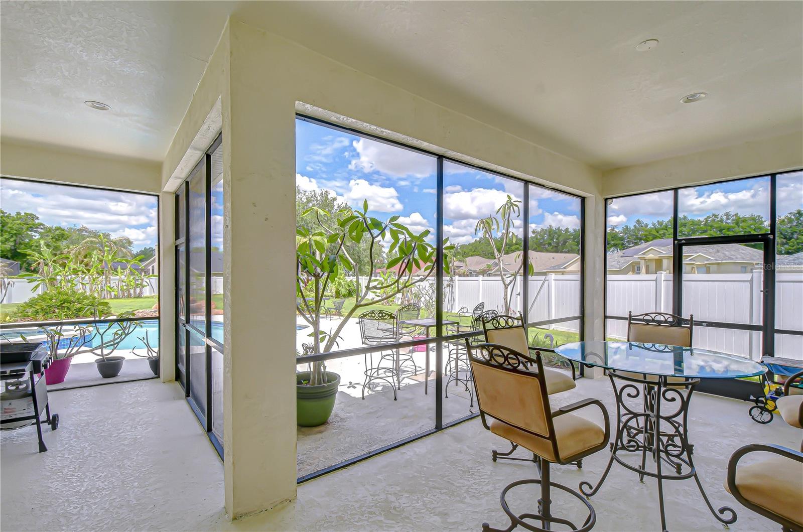 2833 MOSSY TIMBER TRL, VALRICO, FL, 33596