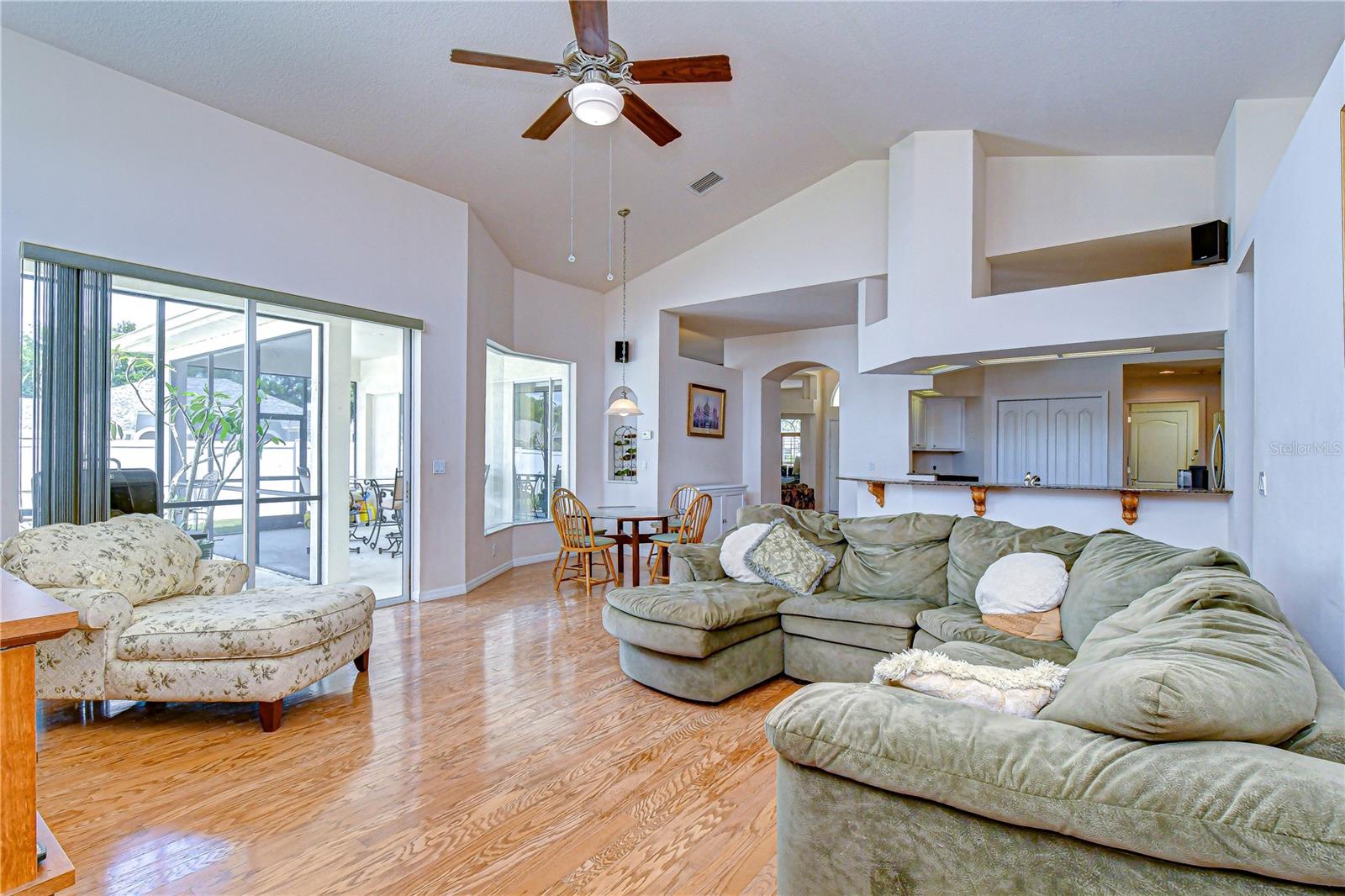 2833 MOSSY TIMBER TRL, VALRICO, FL, 33596