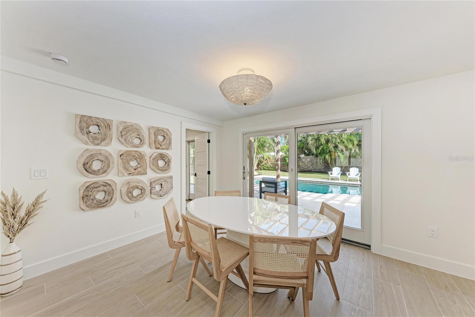 431 ISLAND CIR, SARASOTA, FL, 34242