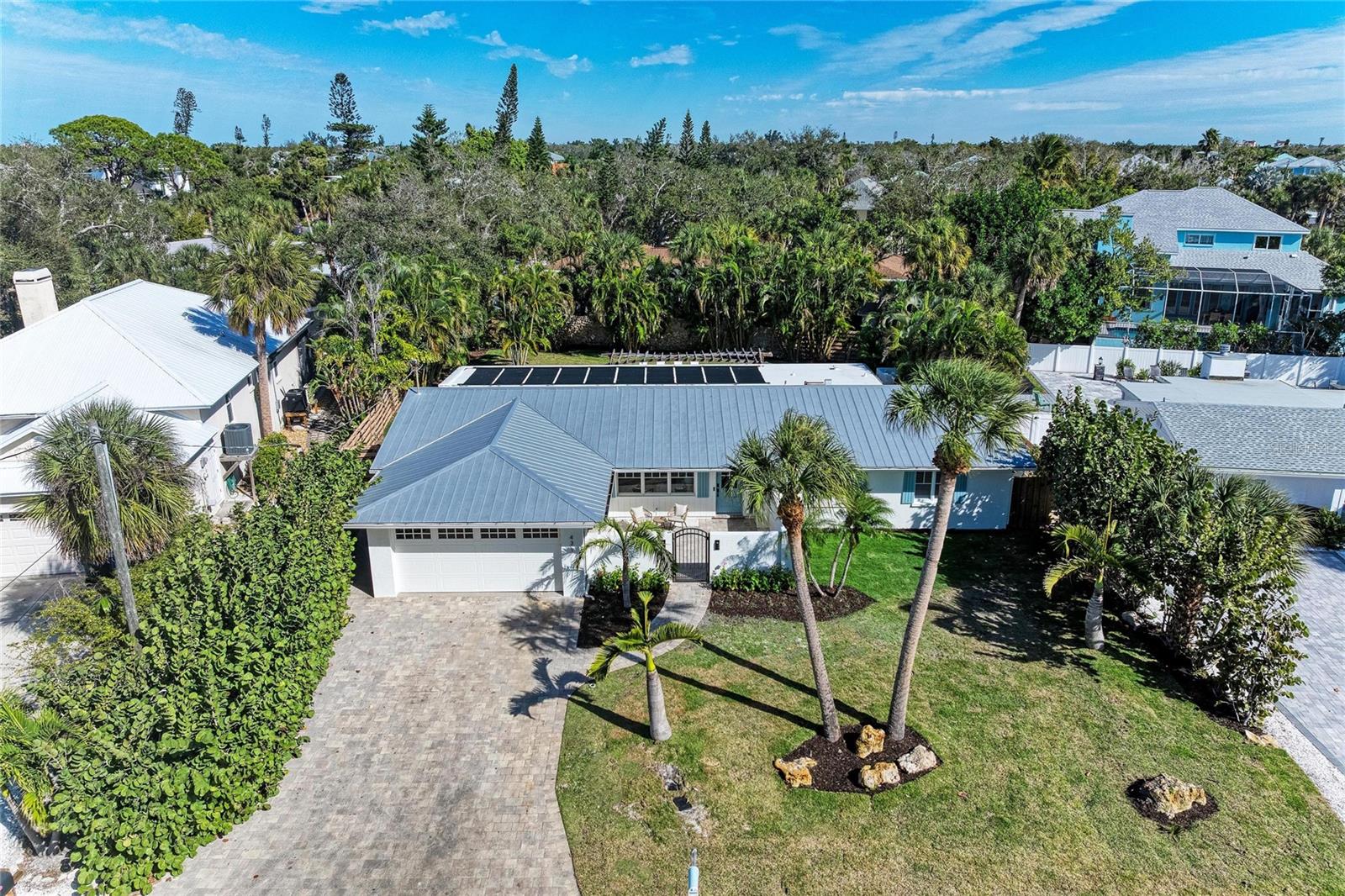 431 ISLAND CIR, SARASOTA, FL, 34242