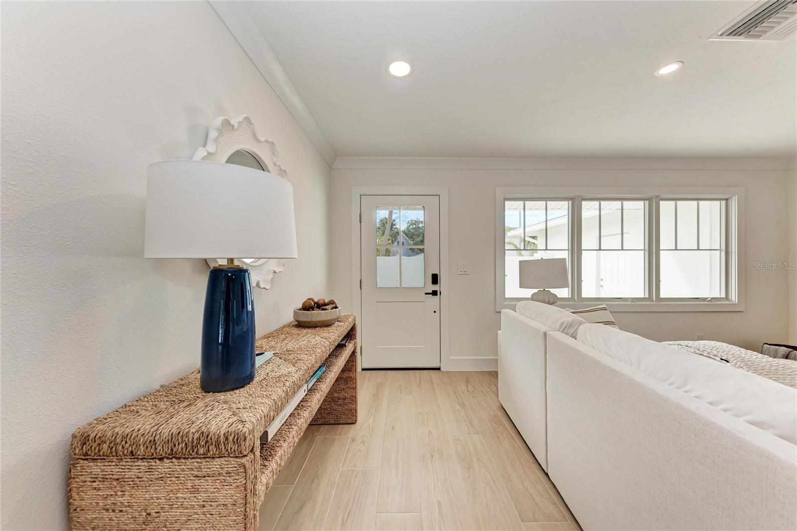 431 ISLAND CIR, SARASOTA, FL, 34242