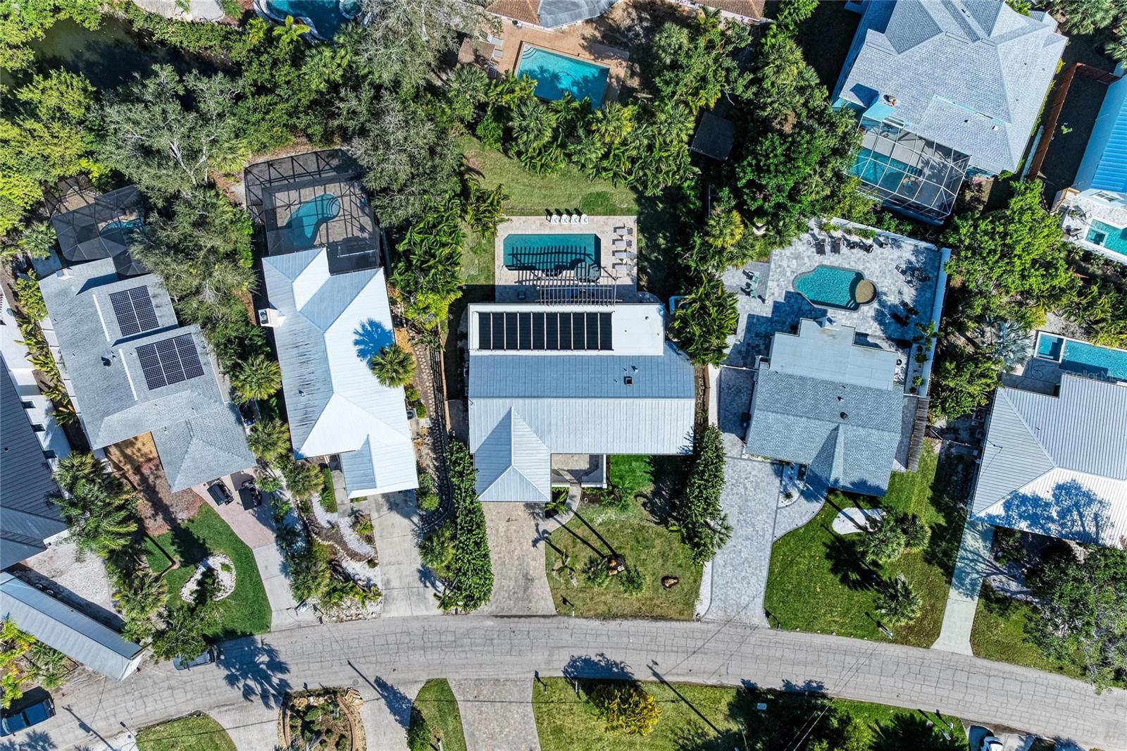 431 ISLAND CIR, SARASOTA, FL, 34242