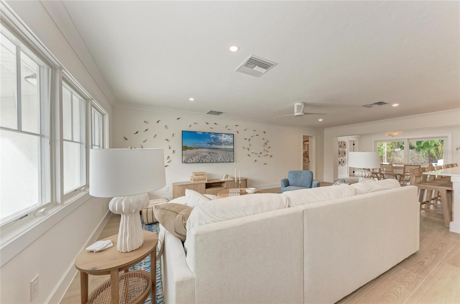 431 ISLAND CIR, SARASOTA, FL, 34242