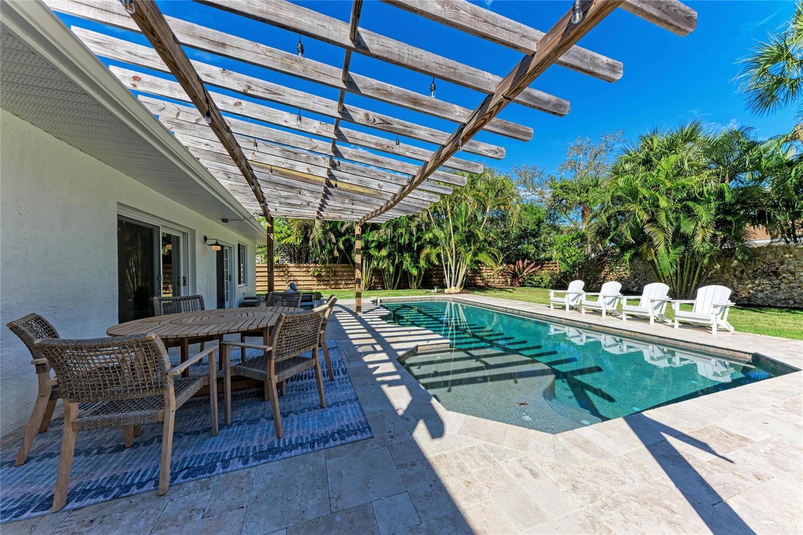 431 ISLAND CIR, SARASOTA, FL, 34242