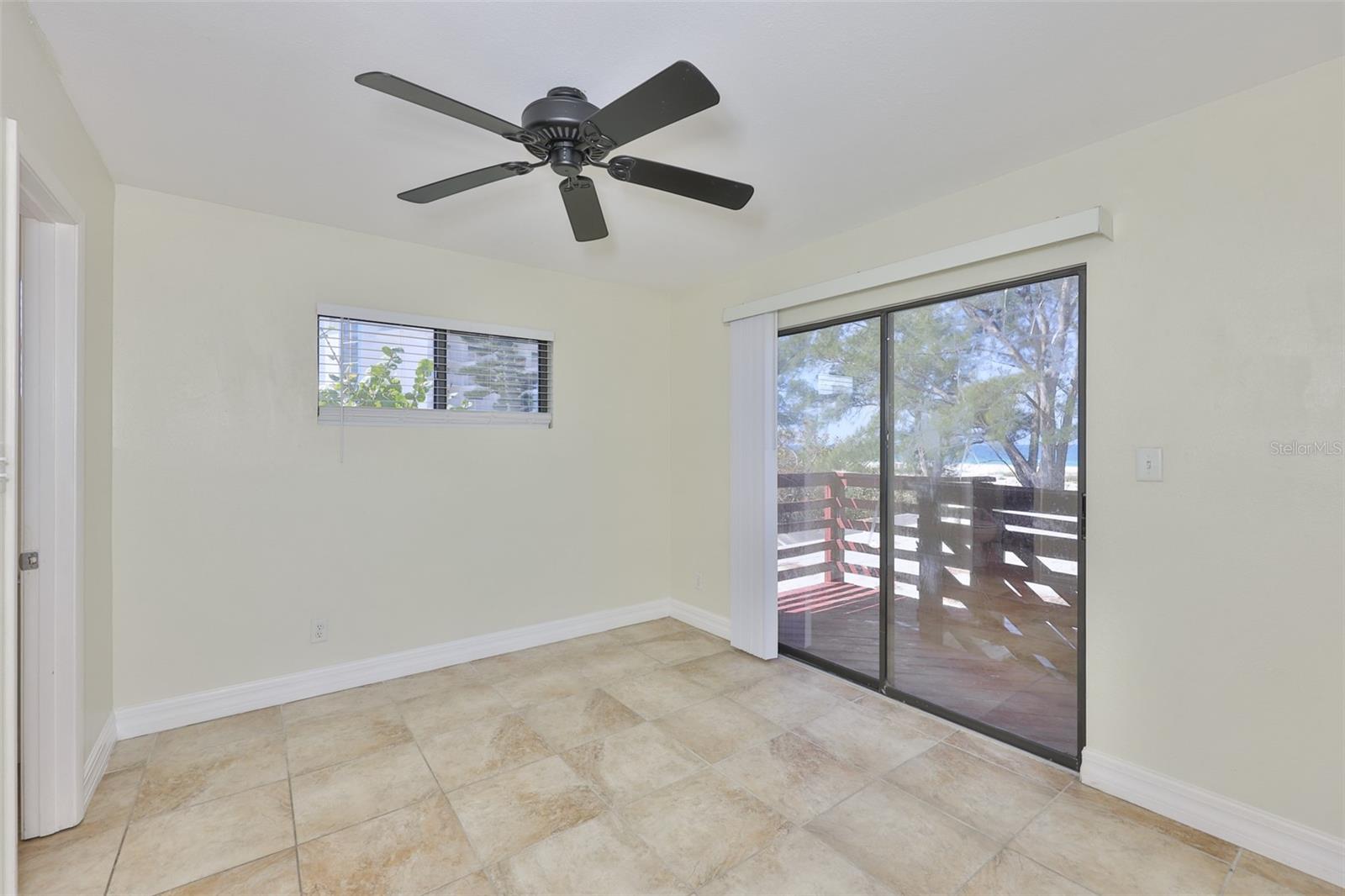 10220 GULF BLVD #1, TREASURE ISLAND, FL, 33706