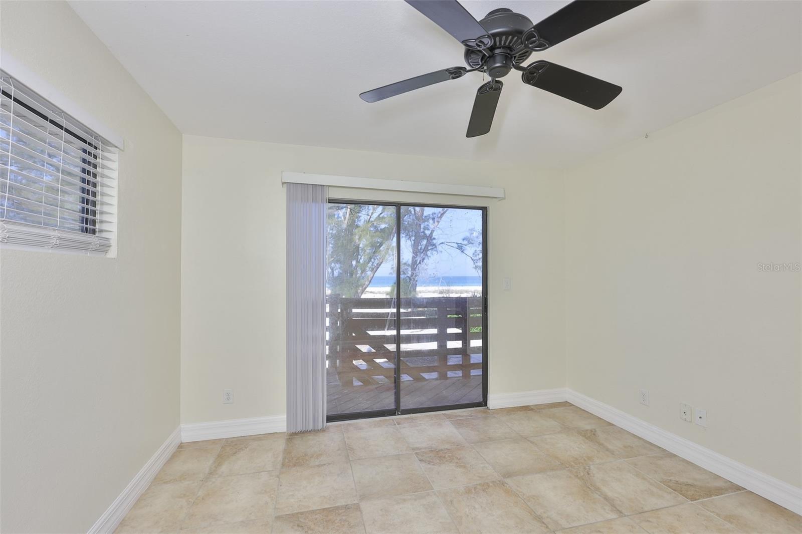 10220 GULF BLVD #1, TREASURE ISLAND, FL, 33706