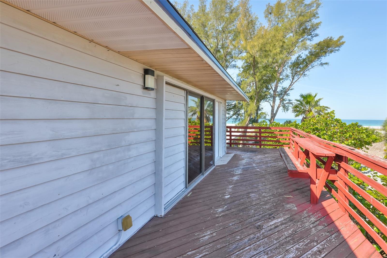 10220 GULF BLVD #1, TREASURE ISLAND, FL, 33706