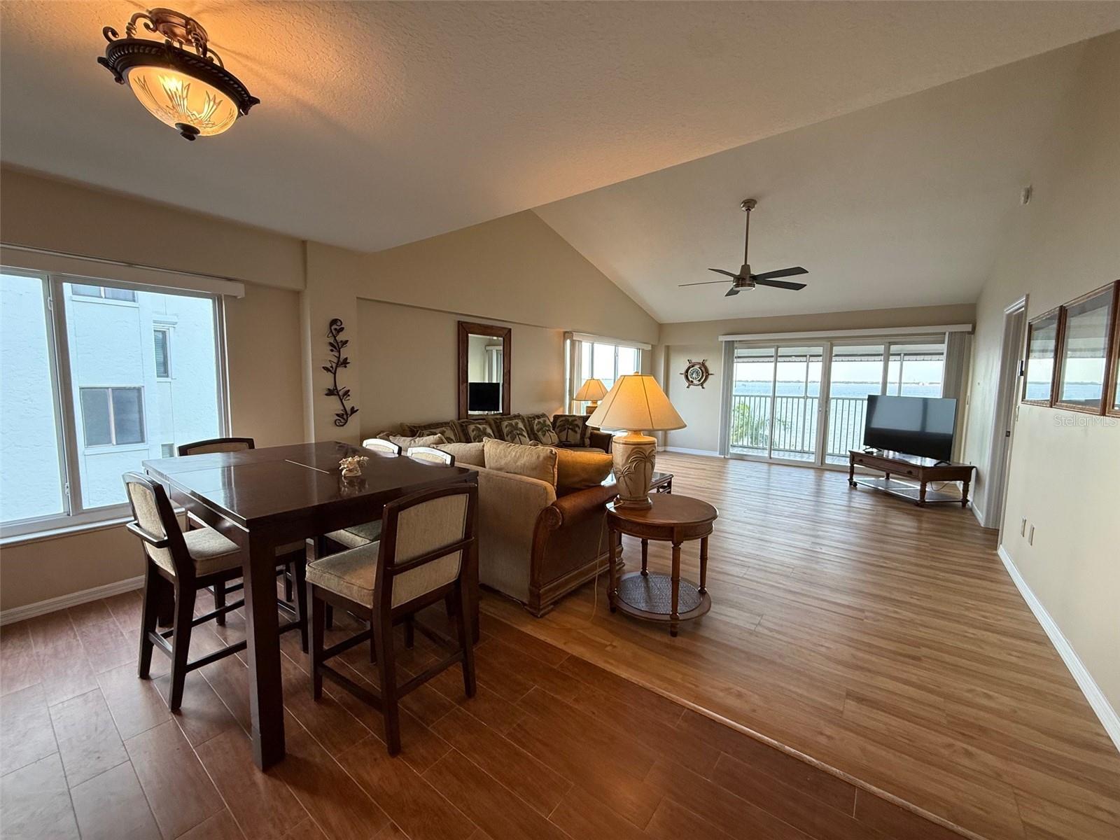 1477 PARK BEACH CIR #31, PUNTA GORDA, FL, 33950