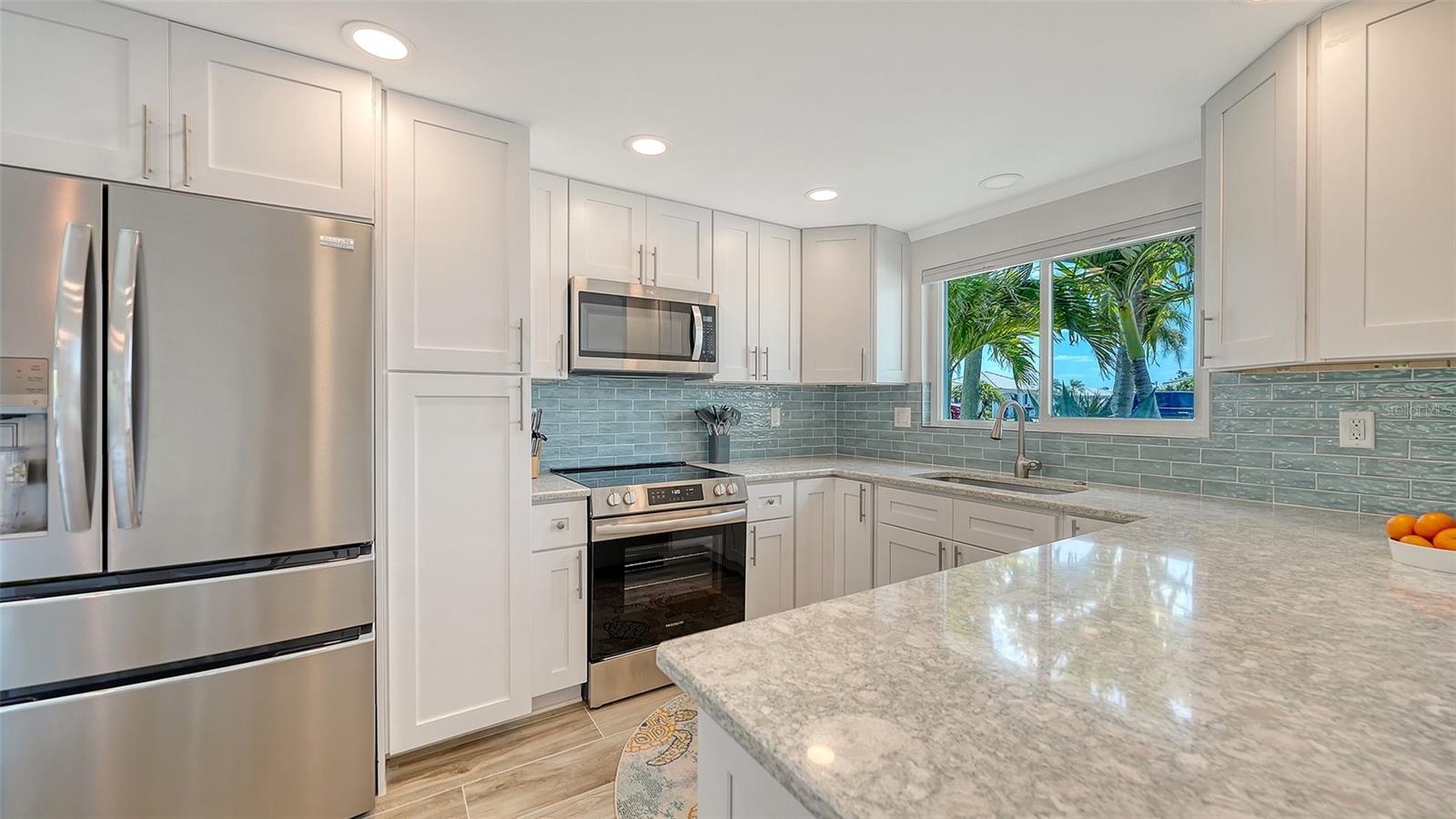 925 SPANISH DR N, LONGBOAT KEY, FL, 34228
