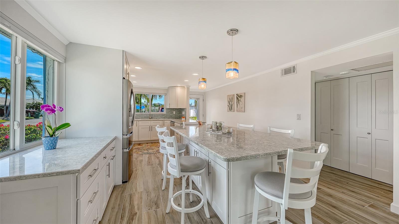 925 SPANISH DR N, LONGBOAT KEY, FL, 34228