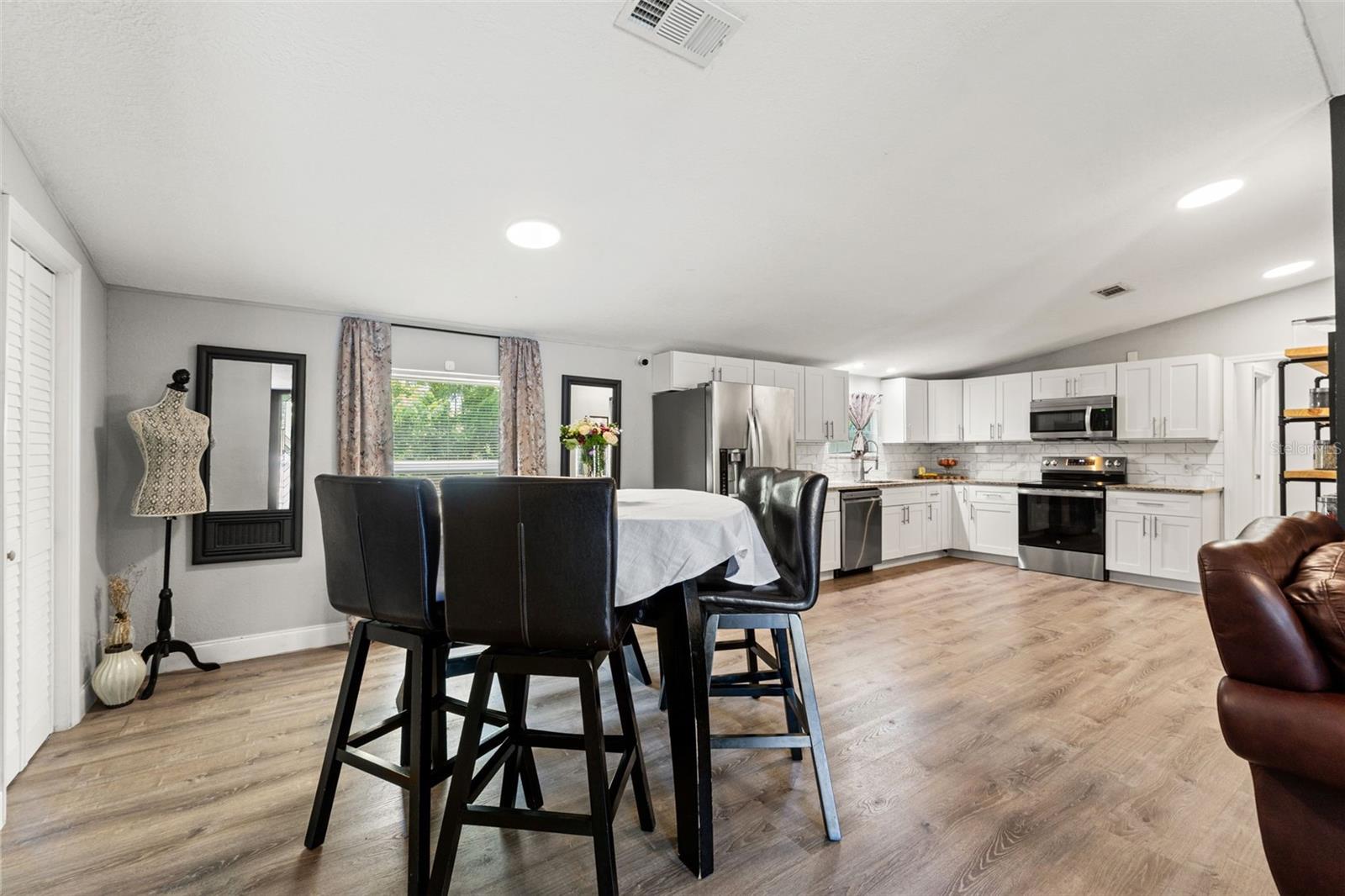 6886 W EDGEWOOD LN, HOMOSASSA, FL, 34448