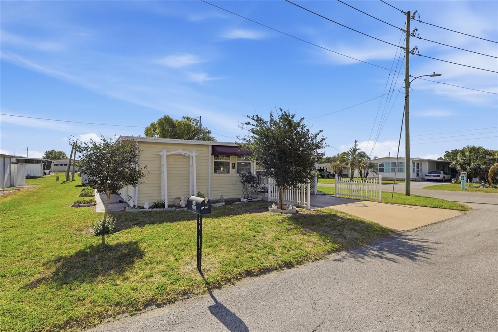 5246 AMANDA ST, ZEPHYRHILLS, FL, 33542