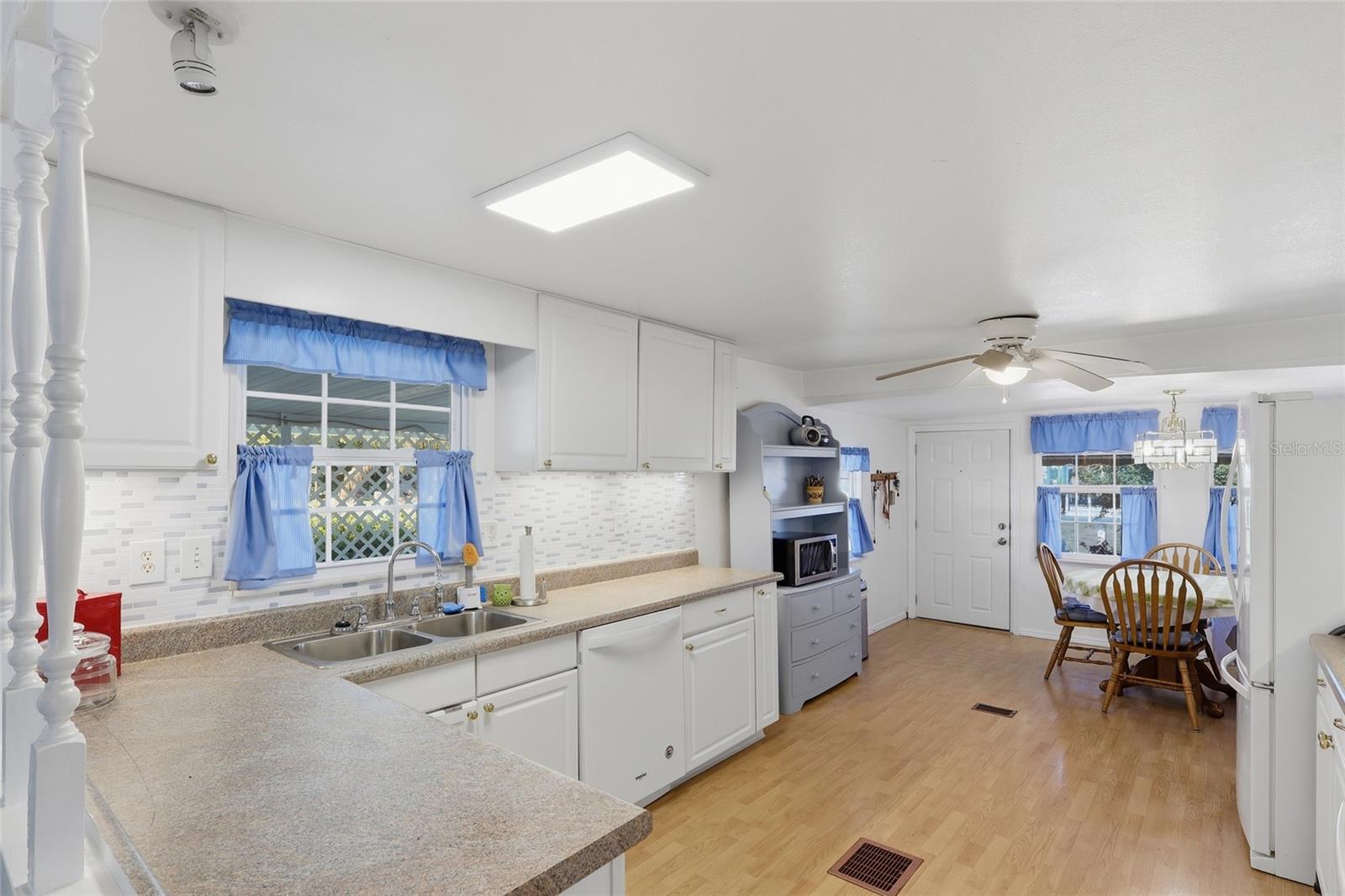 5246 AMANDA ST, ZEPHYRHILLS, FL, 33542