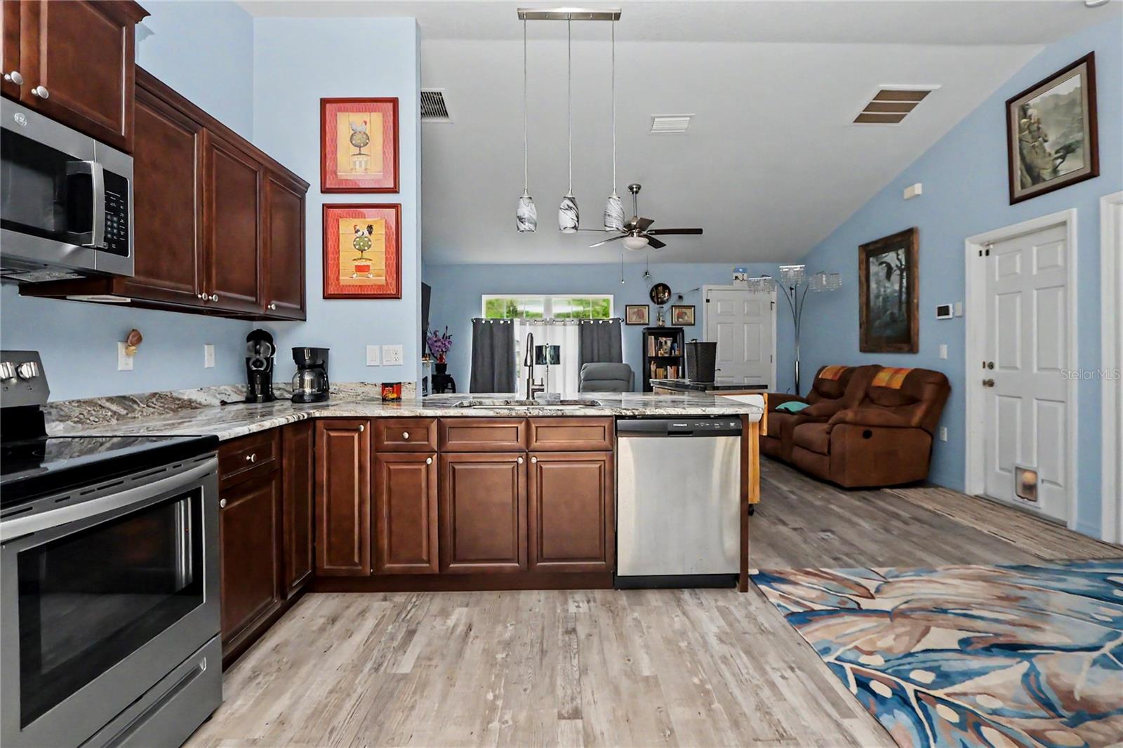 19056 SAINT BENEDICT DR, DUNNELLON, FL, 34432