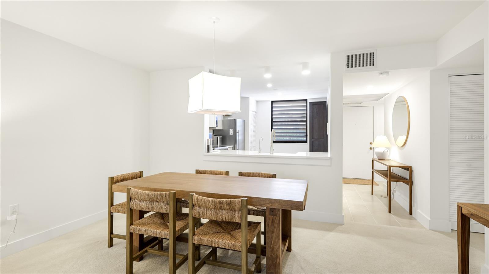 303 SPRINGDALE DR #303, BRADENTON, FL, 34210