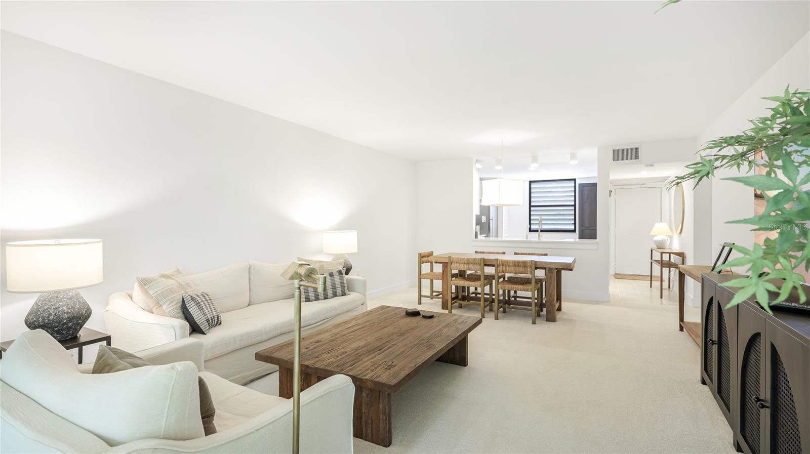 303 SPRINGDALE DR #303, BRADENTON, FL, 34210