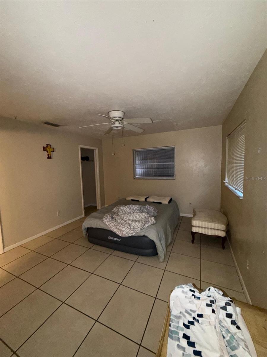 901 SHELDON AVE, LEHIGH ACRES, FL, 33936