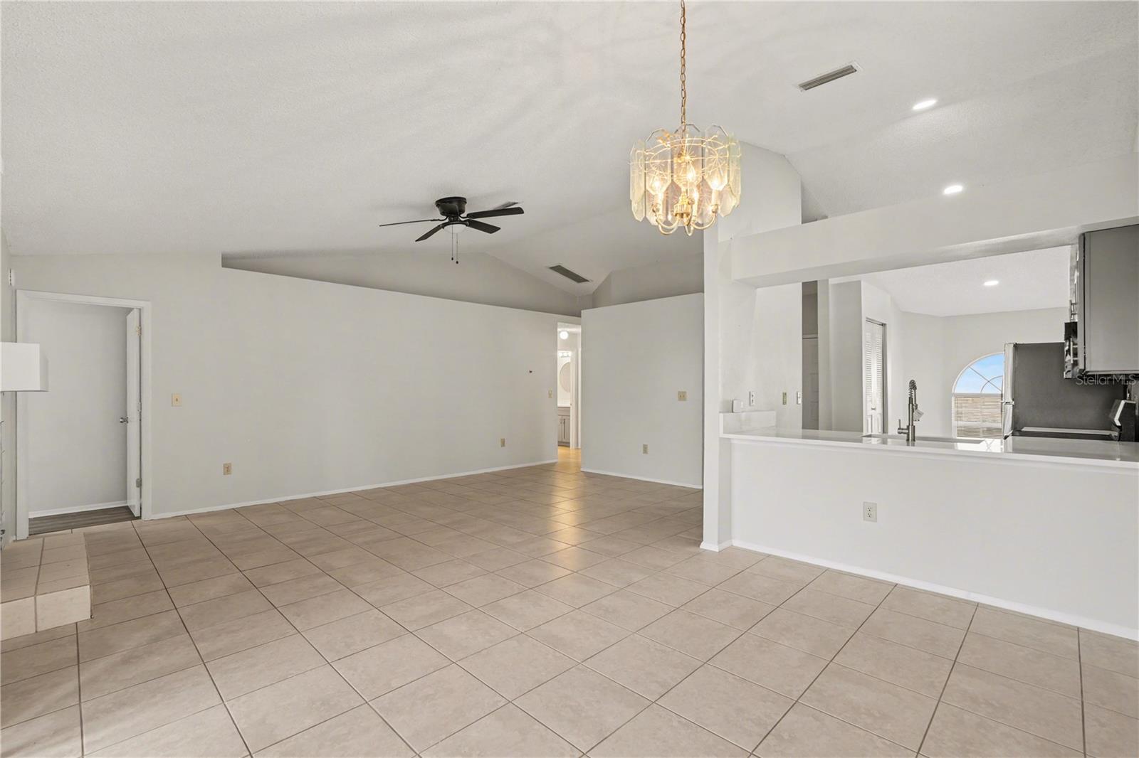 13618 LARAWAY DR, RIVERVIEW, FL, 33579