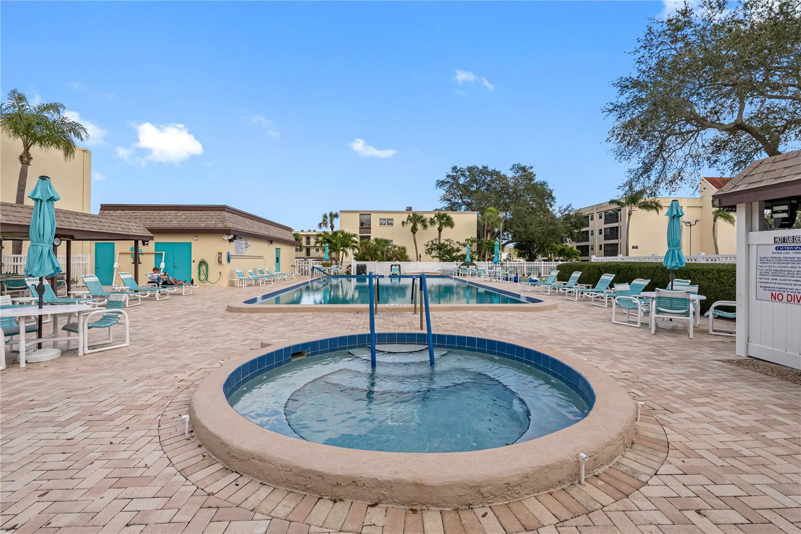 11485 OAKHURST RD #312, LARGO, FL, 33774