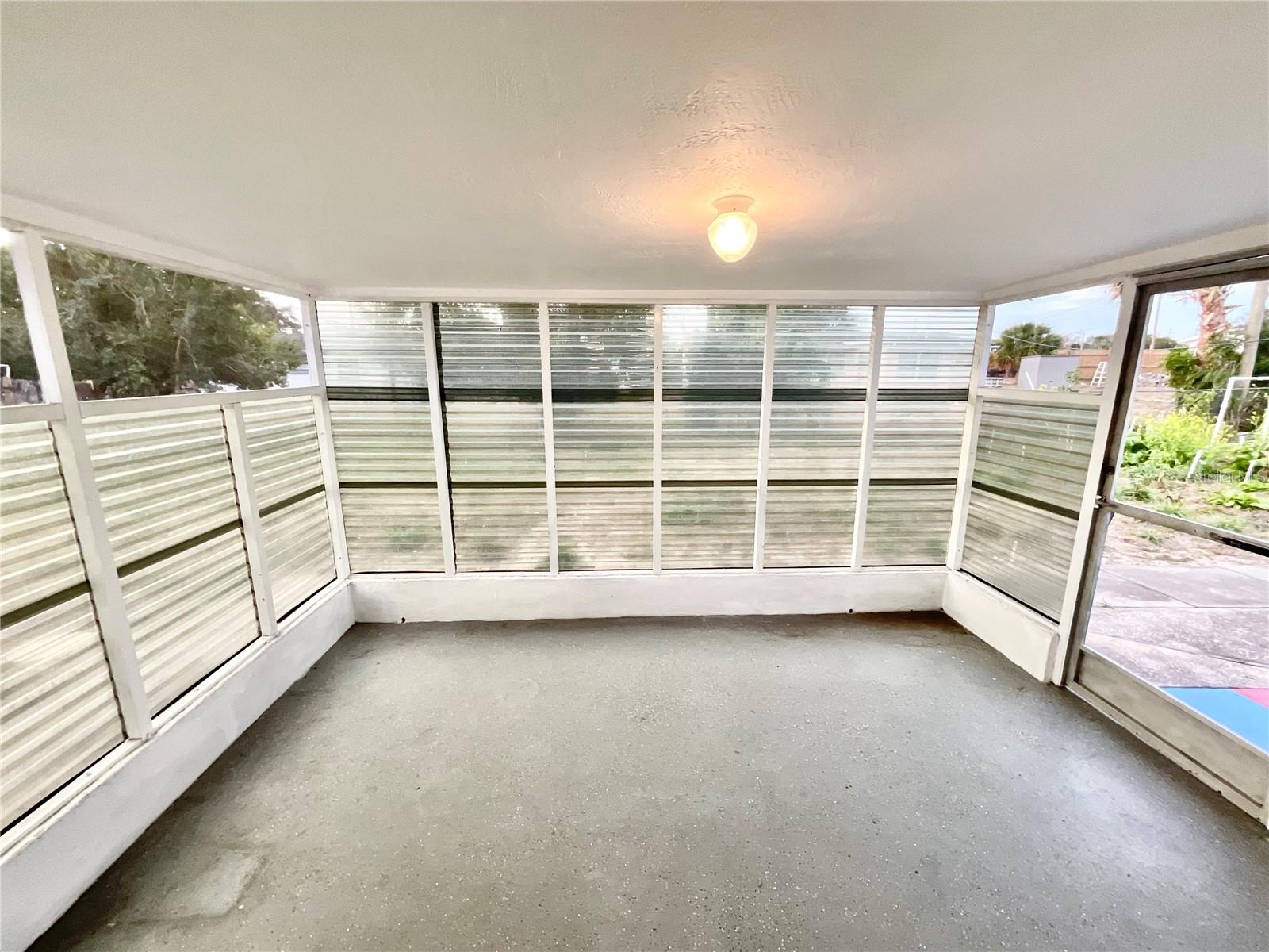 4810 FLORA AVE, HOLIDAY, FL, 34690