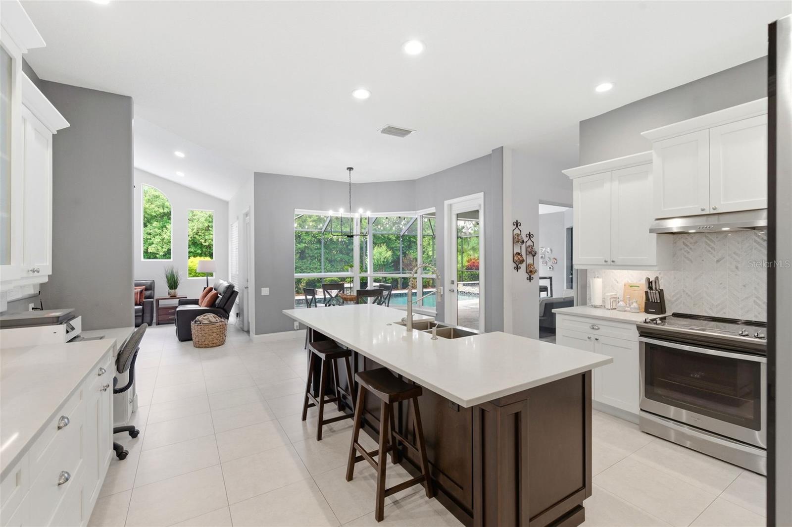 19130 CENTRE ROSE BLVD, LUTZ, FL, 33558