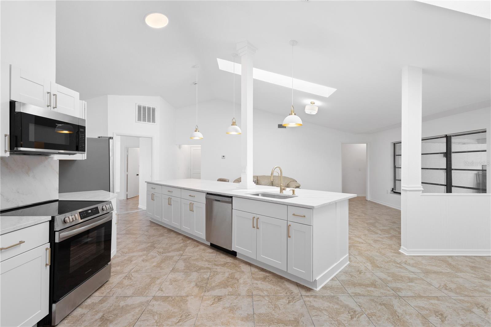 19723 MIDWAY BLVD, PORT CHARLOTTE, FL, 33948