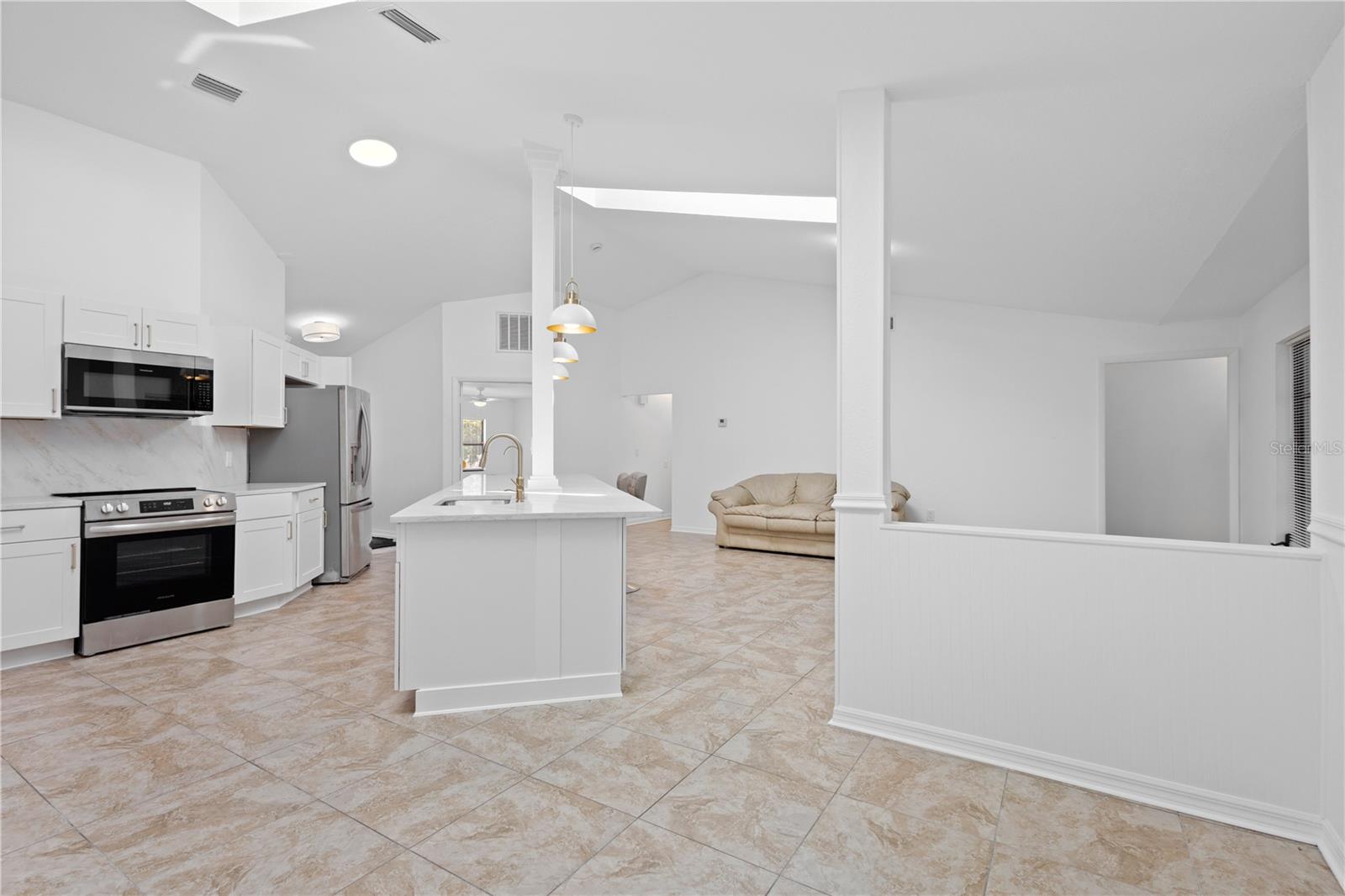 19723 MIDWAY BLVD, PORT CHARLOTTE, FL, 33948