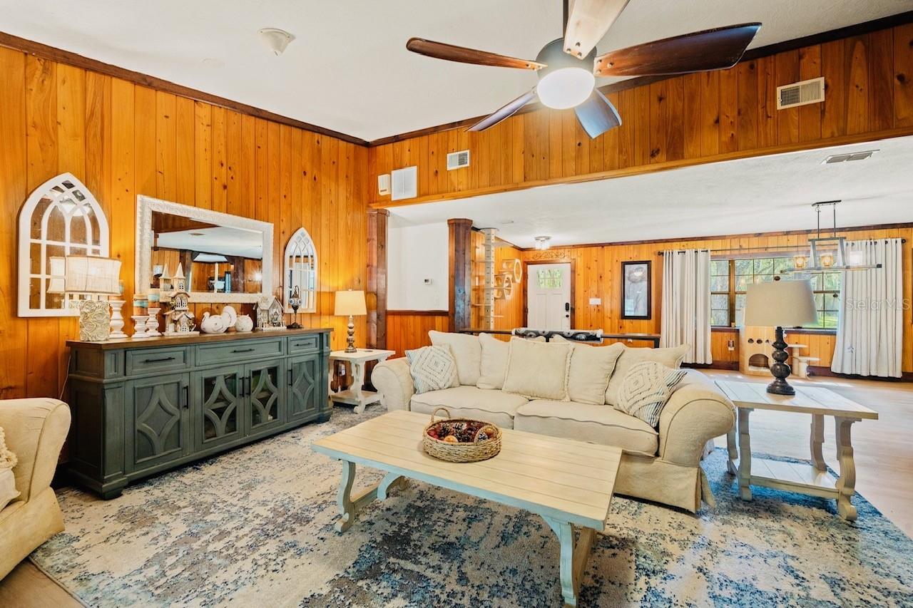 10245 E TRAILS END RD, FLORAL CITY, FL, 34436