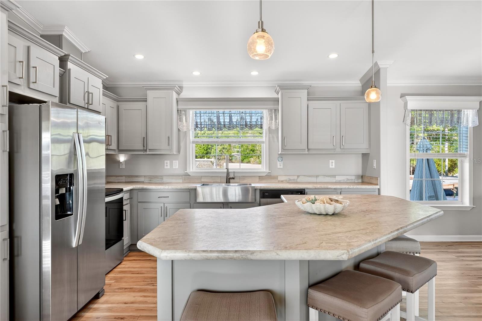 31609 TERRACE DR, TAVARES, FL, 32778