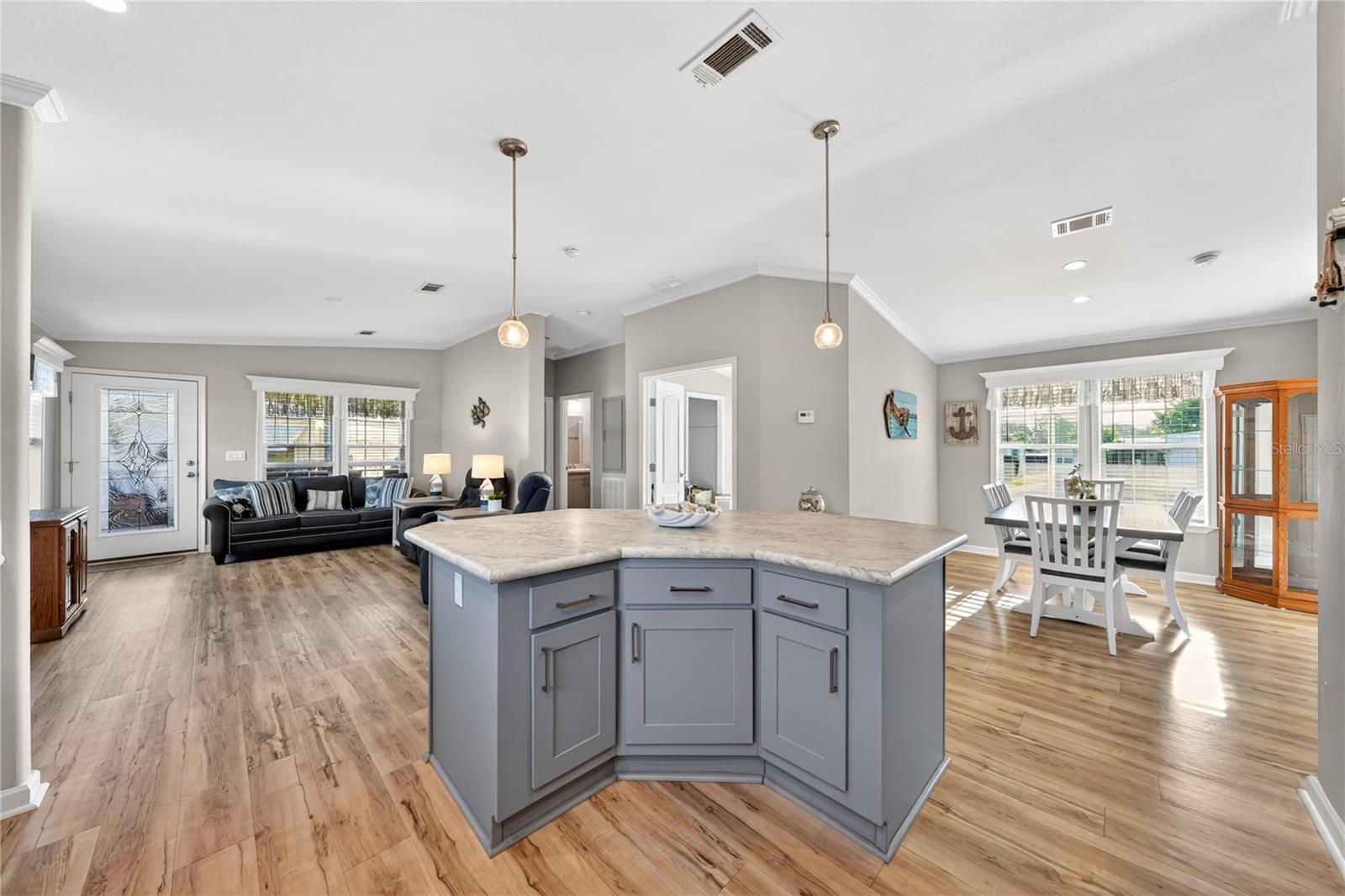 31609 TERRACE DR, TAVARES, FL, 32778