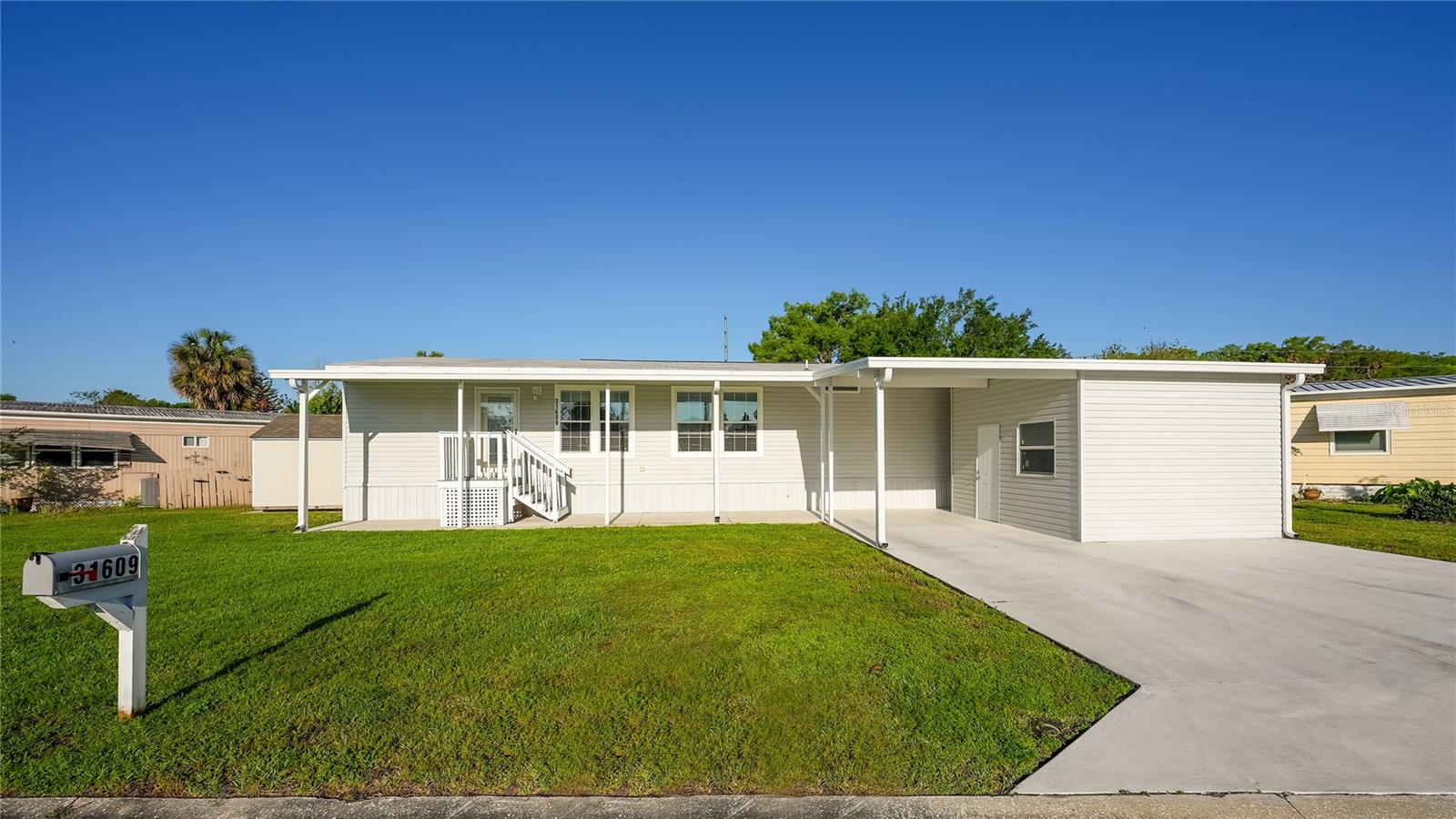 31609 TERRACE DR, TAVARES, FL, 32778