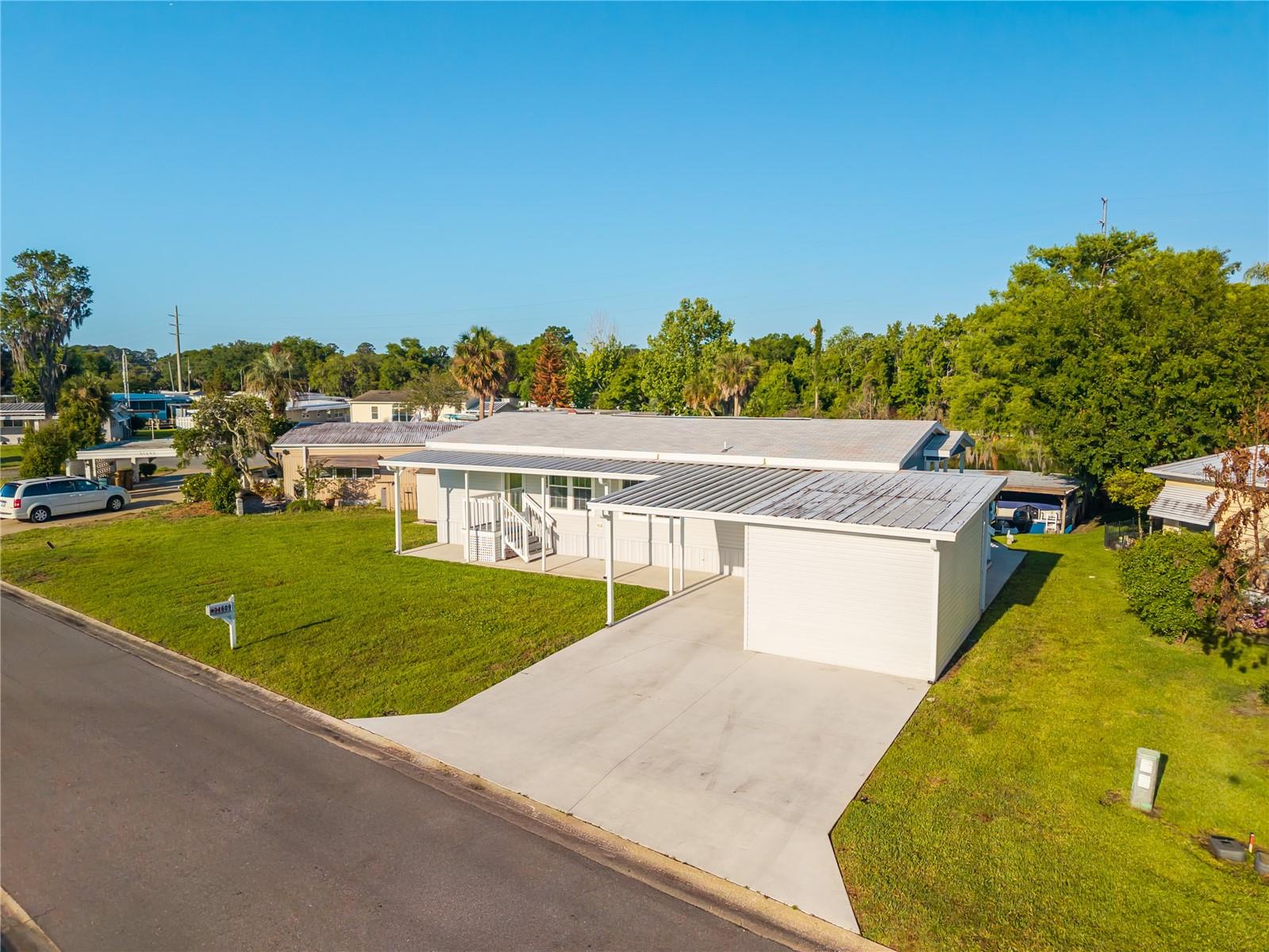 31609 TERRACE DR, TAVARES, FL, 32778