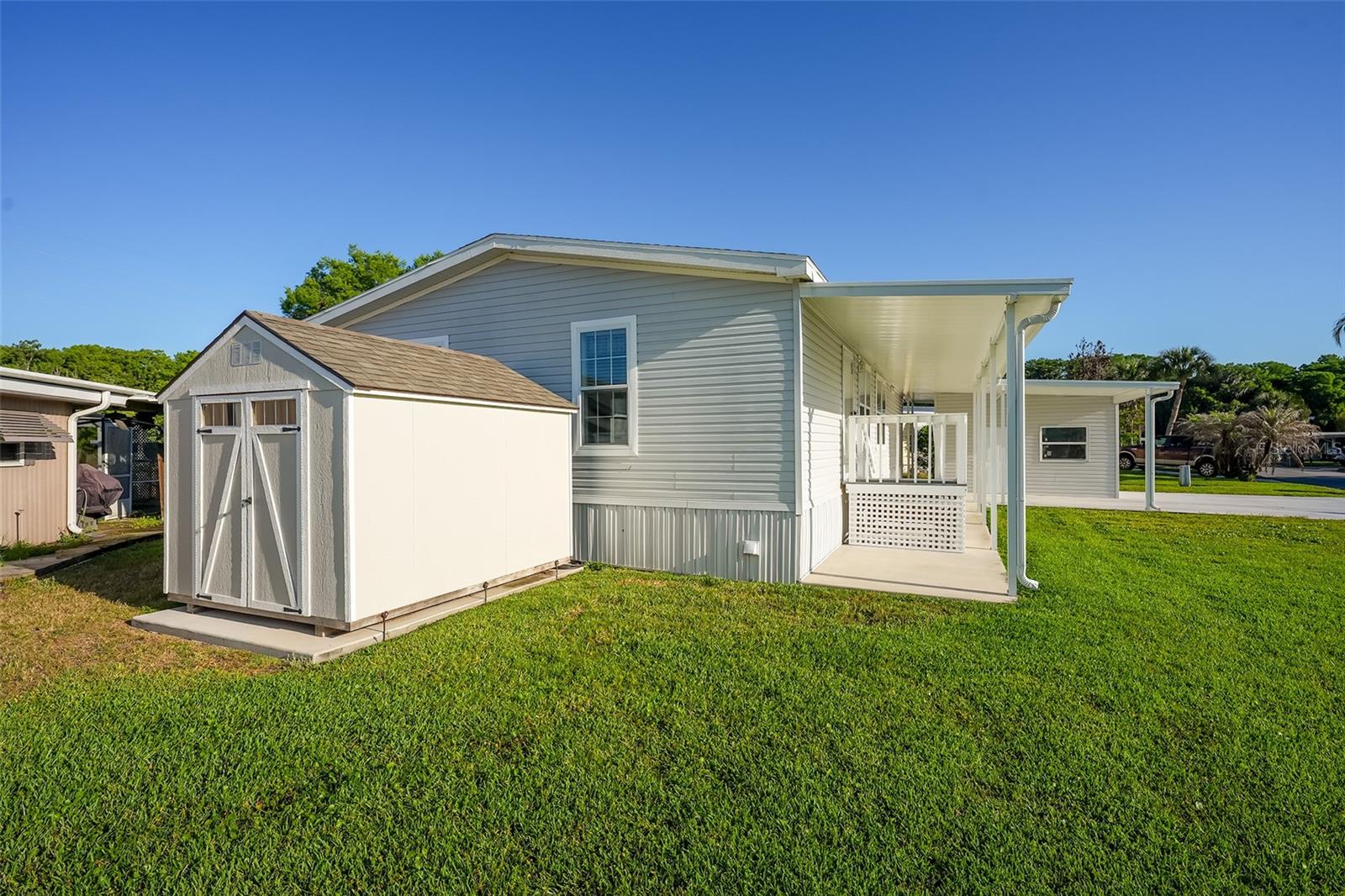 31609 TERRACE DR, TAVARES, FL, 32778