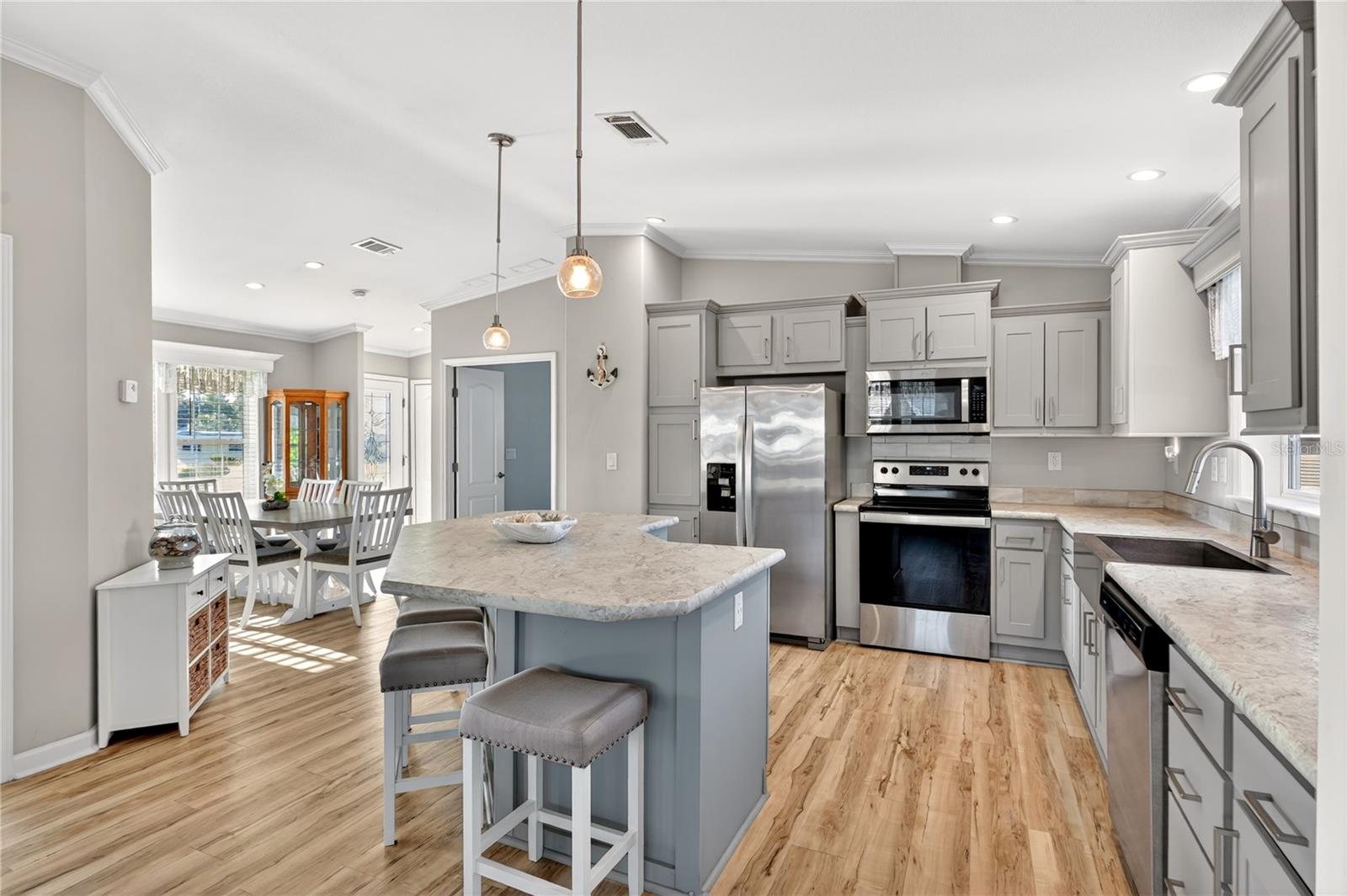 31609 TERRACE DR, TAVARES, FL, 32778