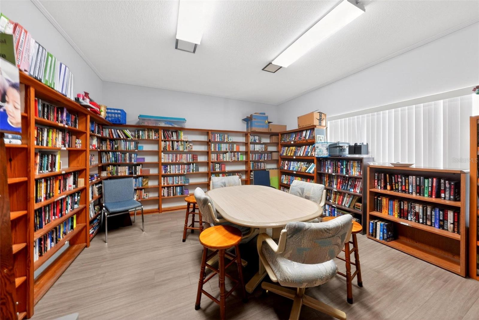 31609 TERRACE DR, TAVARES, FL, 32778