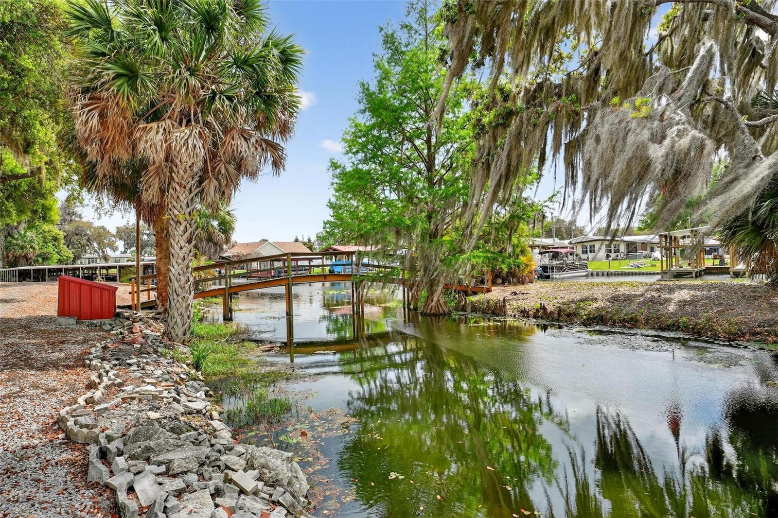 31609 TERRACE DR, TAVARES, FL, 32778