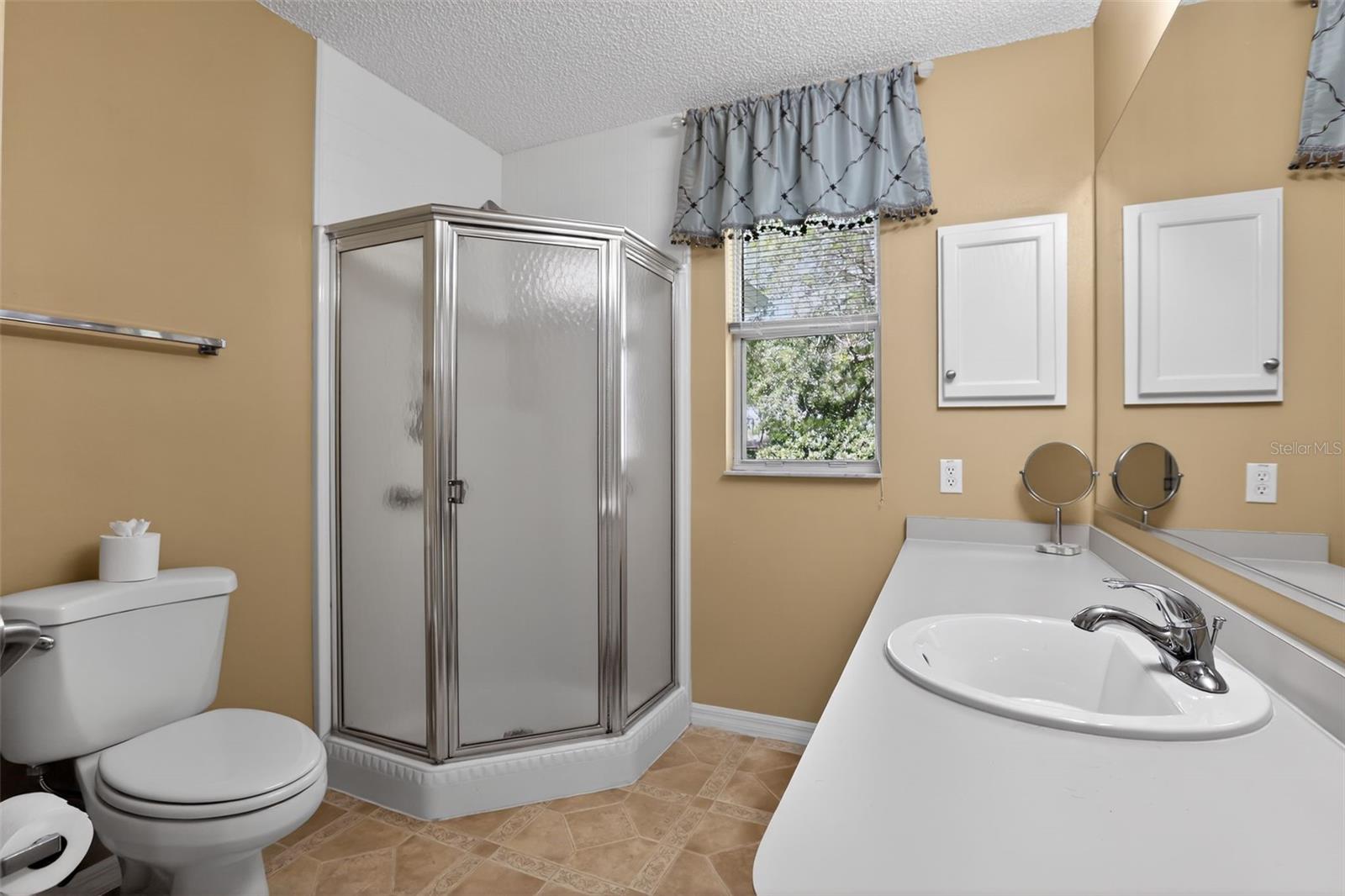 728 RIVERA RD, LADY LAKE, FL, 32159