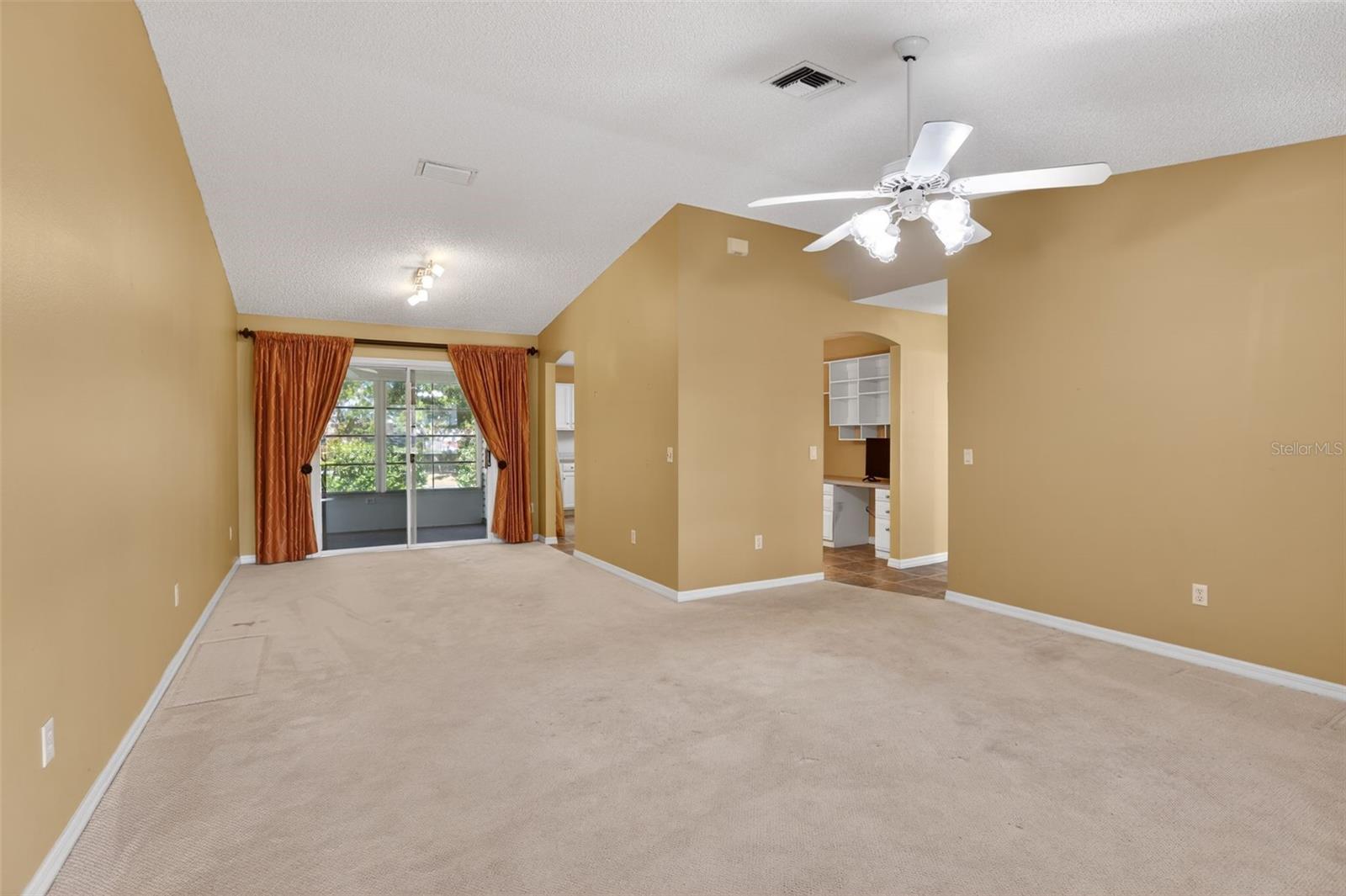 728 RIVERA RD, LADY LAKE, FL, 32159