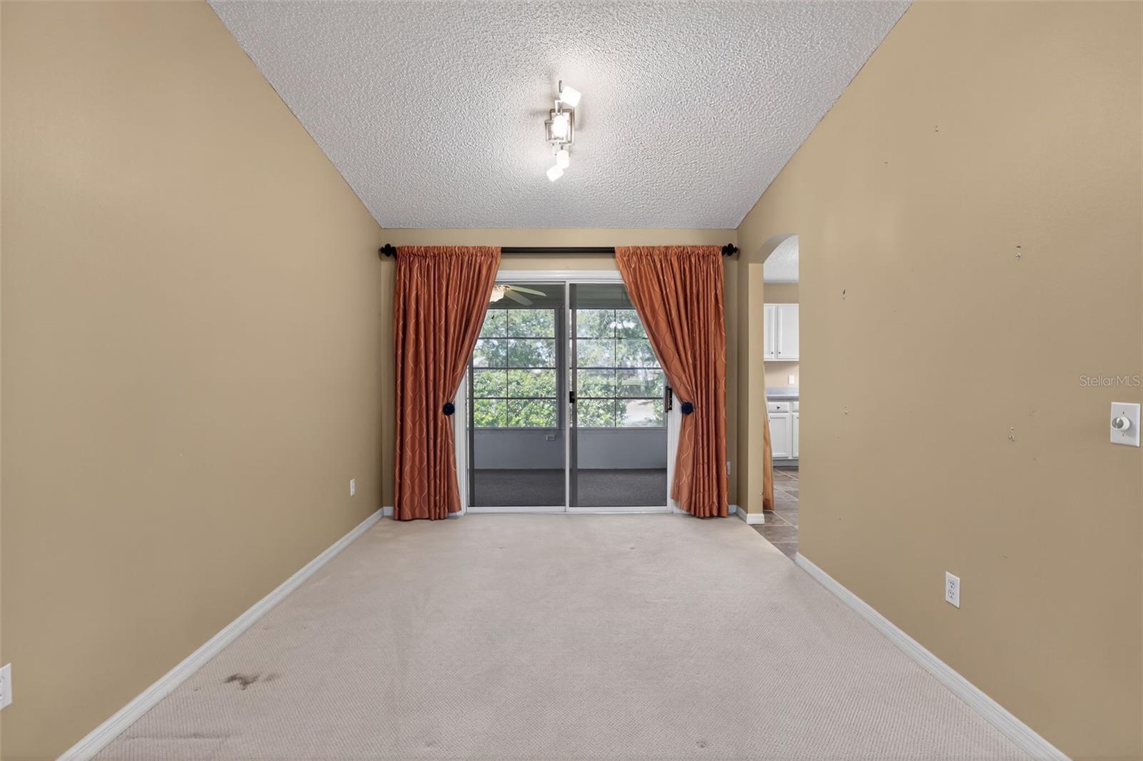 728 RIVERA RD, LADY LAKE, FL, 32159