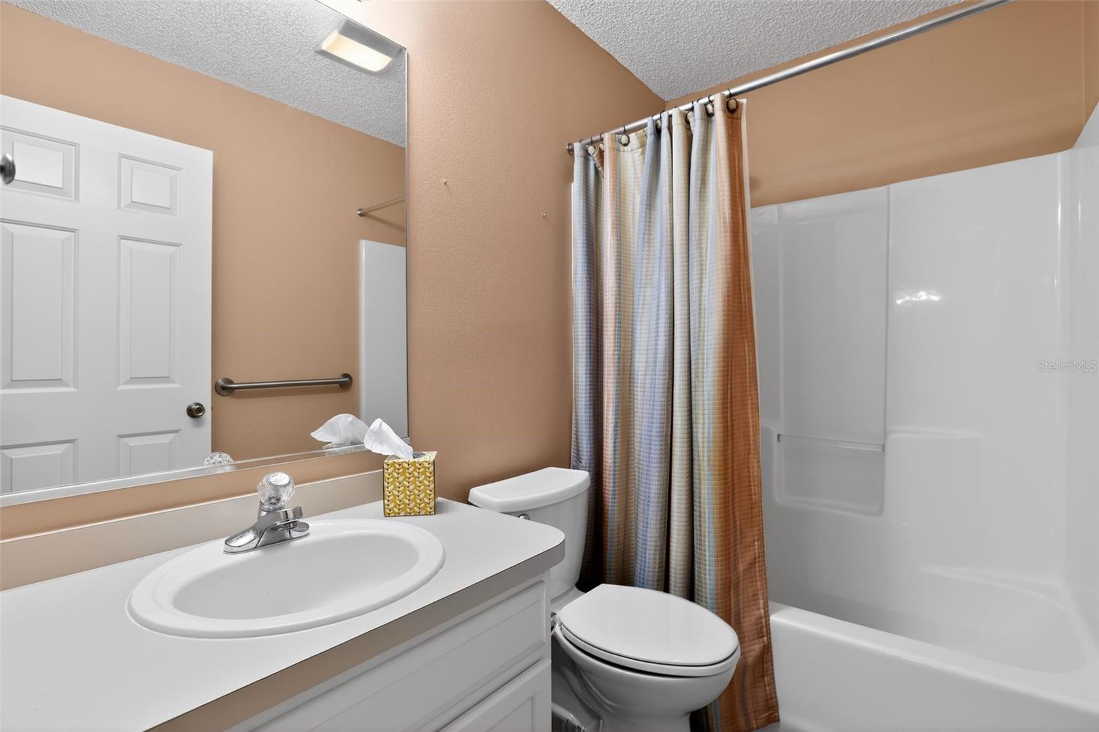 728 RIVERA RD, LADY LAKE, FL, 32159