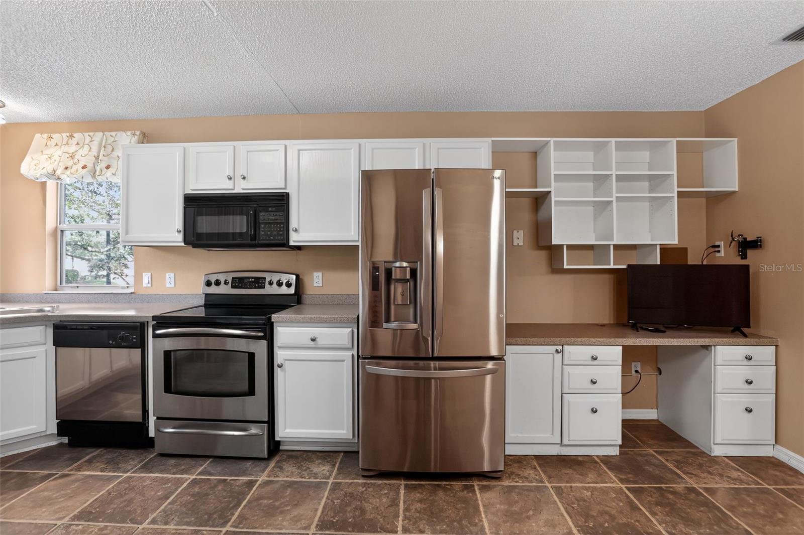 728 RIVERA RD, LADY LAKE, FL, 32159