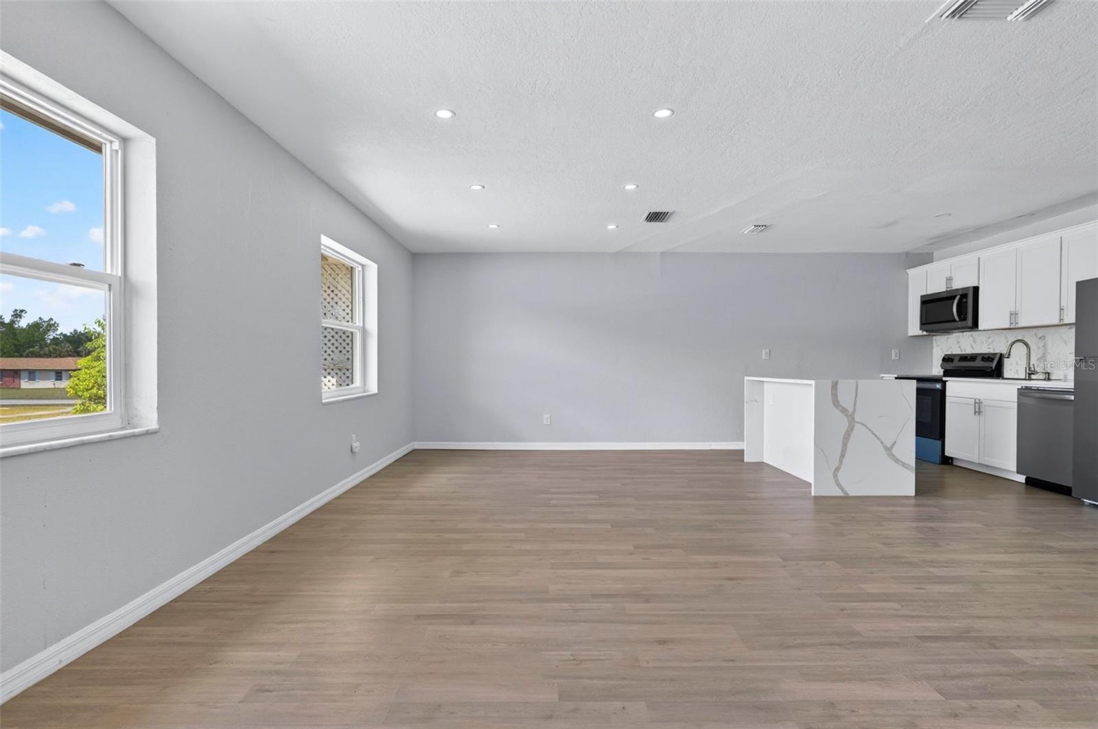 2272 KENT RD, DELTONA, FL, 32738