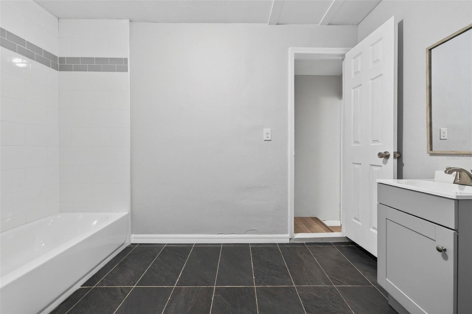 2272 KENT RD, DELTONA, FL, 32738