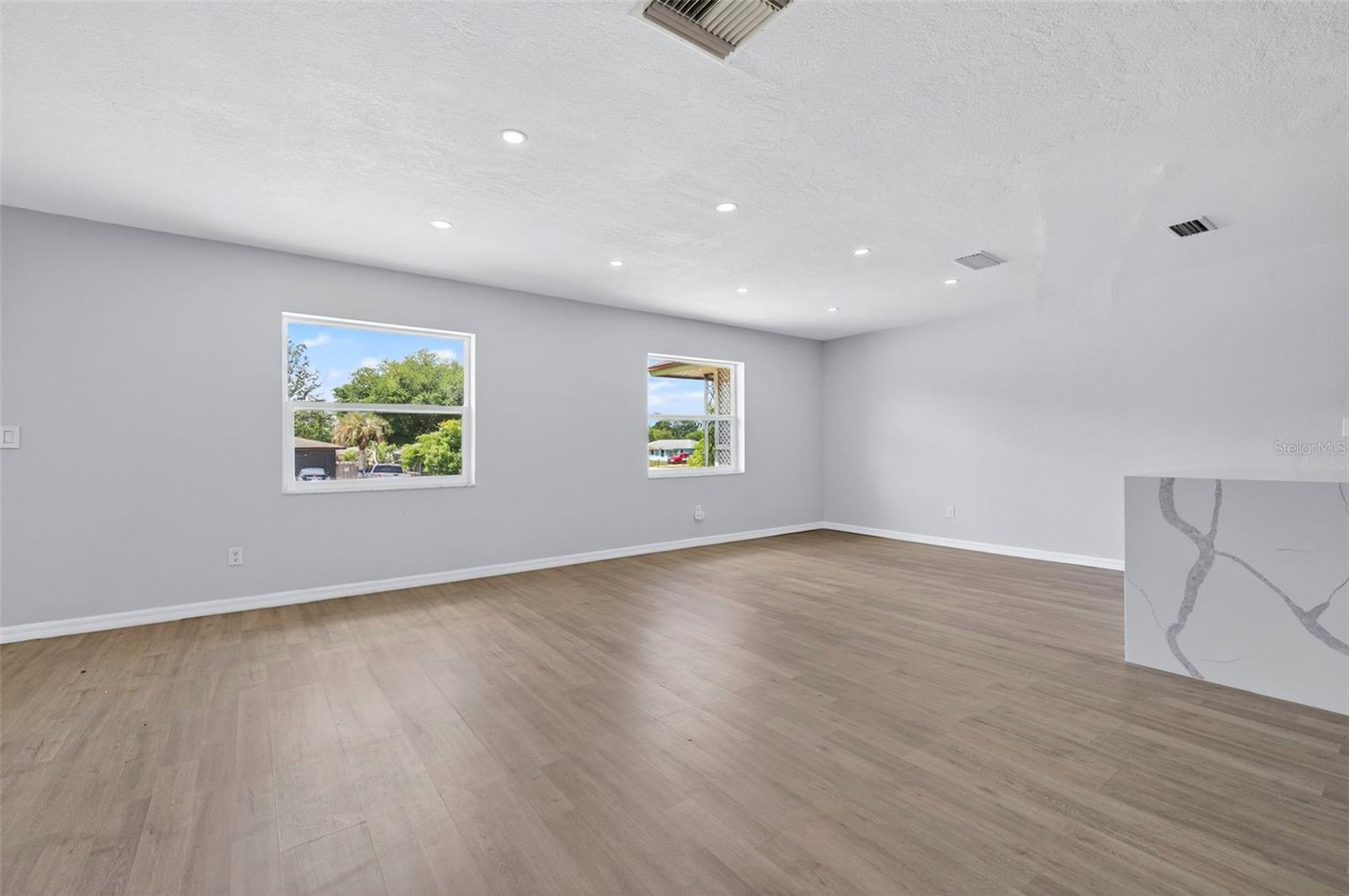 2272 KENT RD, DELTONA, FL, 32738