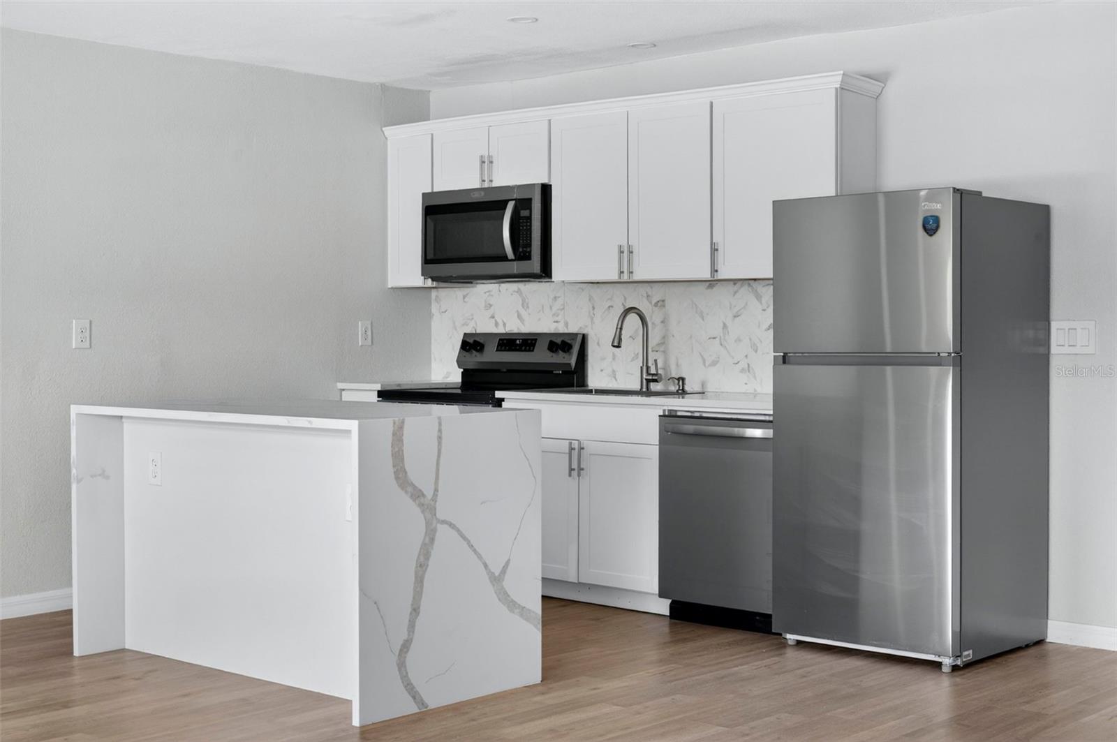 2272 KENT RD, DELTONA, FL, 32738