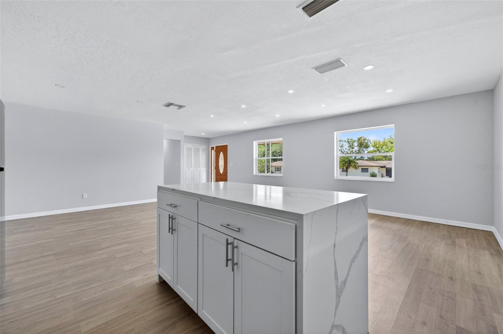 2272 KENT RD, DELTONA, FL, 32738