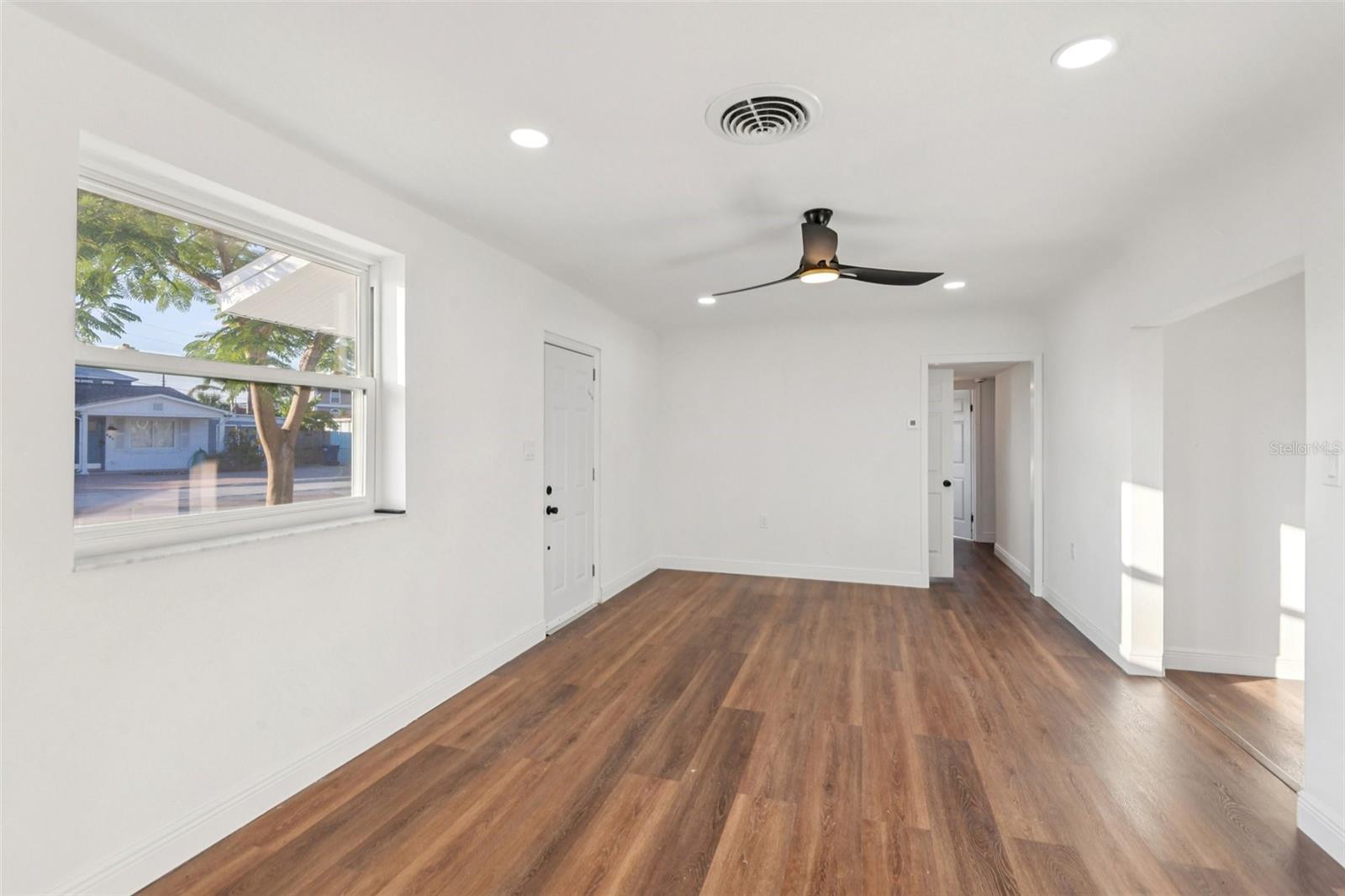 410 VIRGINIA AVE, MADEIRA BEACH, FL, 33708