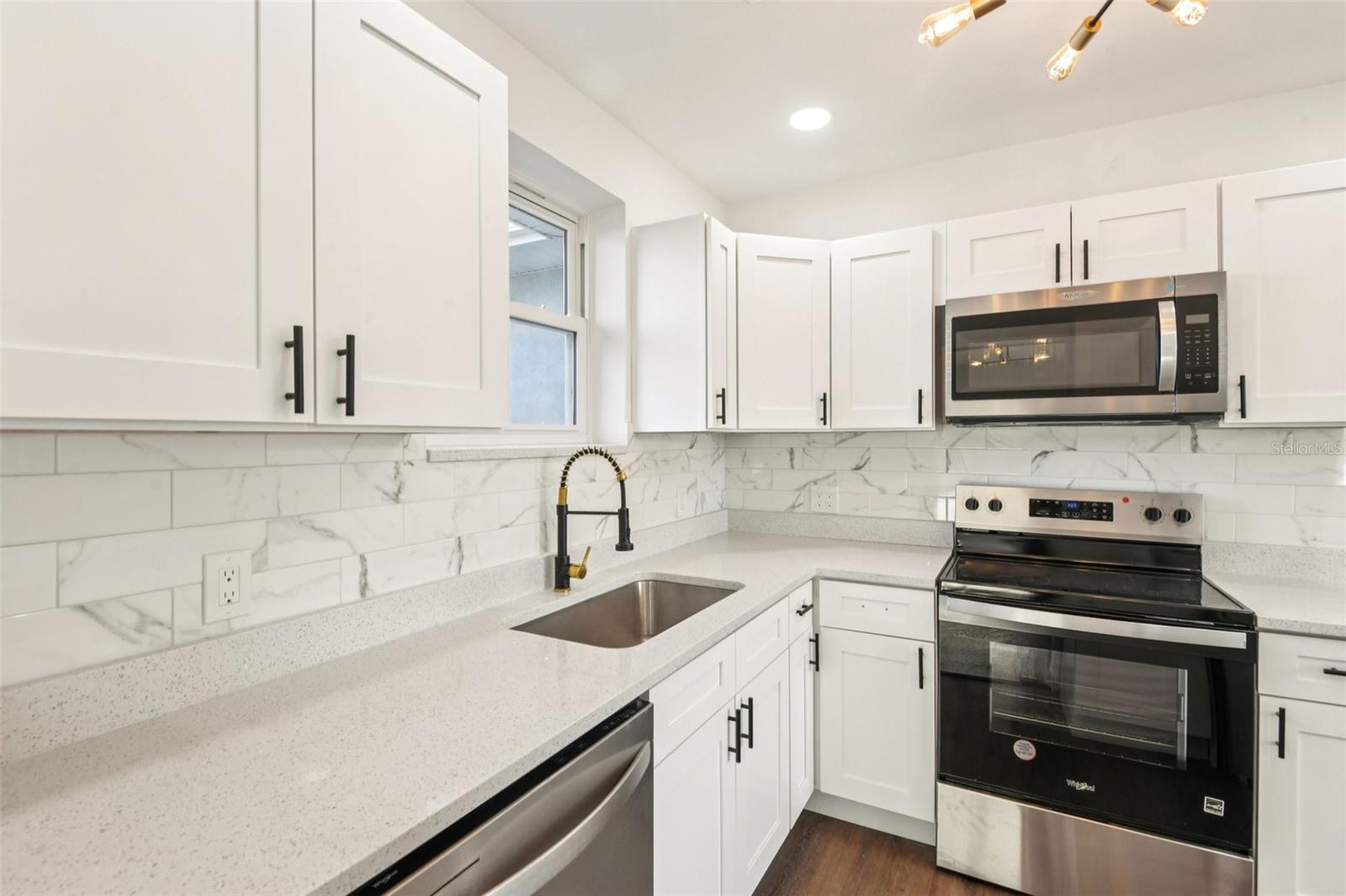 410 VIRGINIA AVE, MADEIRA BEACH, FL, 33708