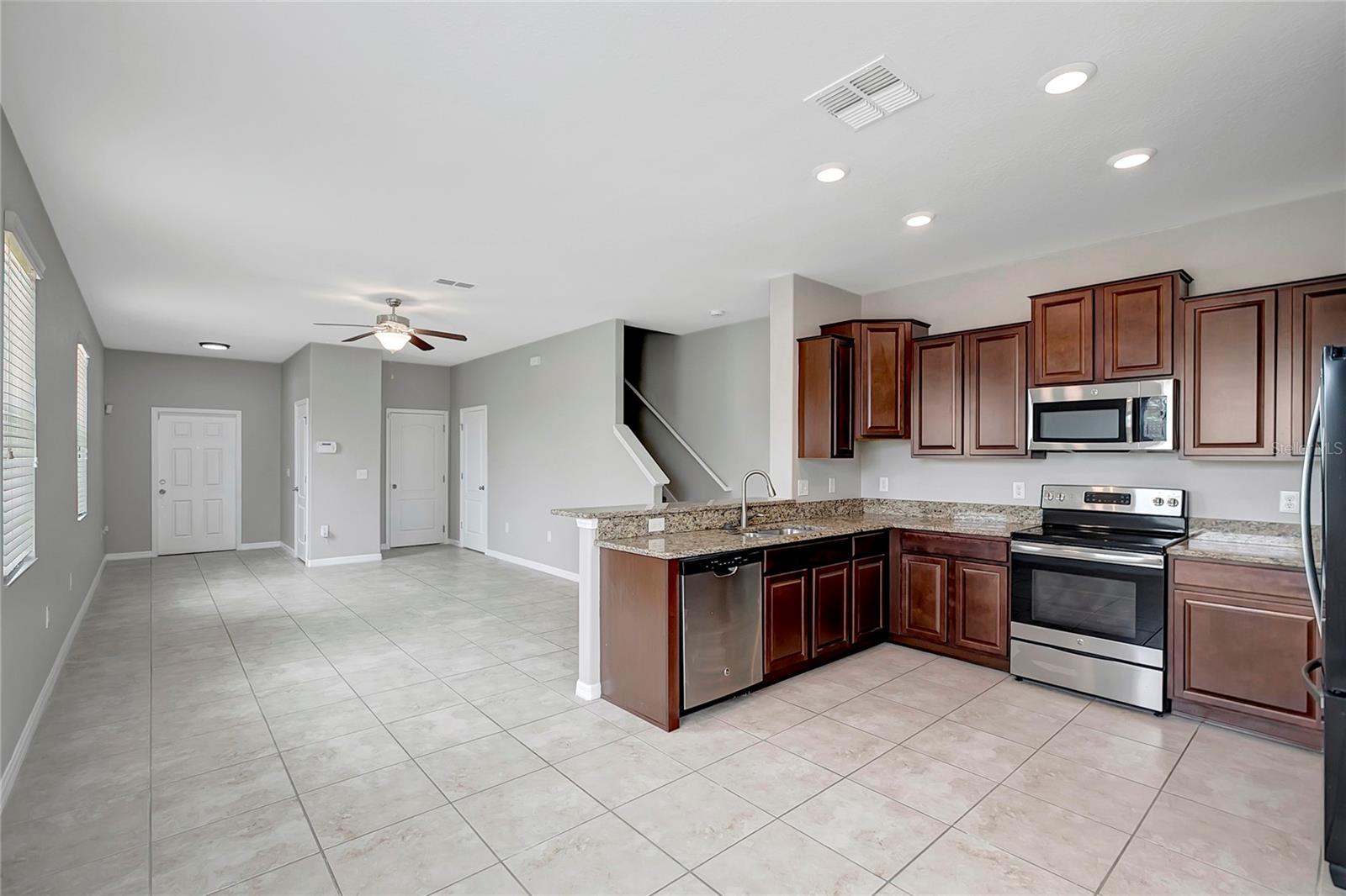 2227 GOLDEN FALCON DR, RUSKIN, FL, 33570